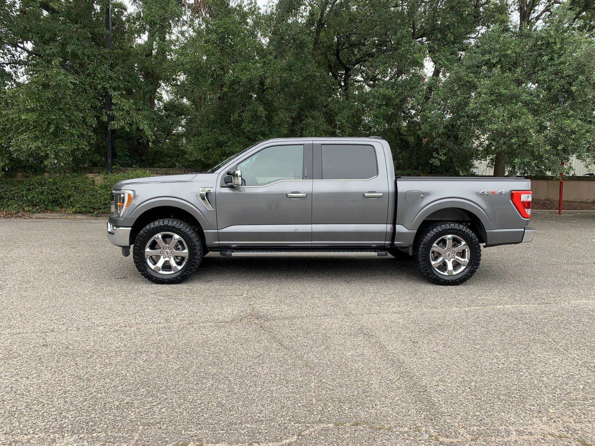 Ford F-150 Lightning Factory Wheels with Aftermarket Tire Thread 006BD529-10CA-4B53-9190-C87FA38C2877