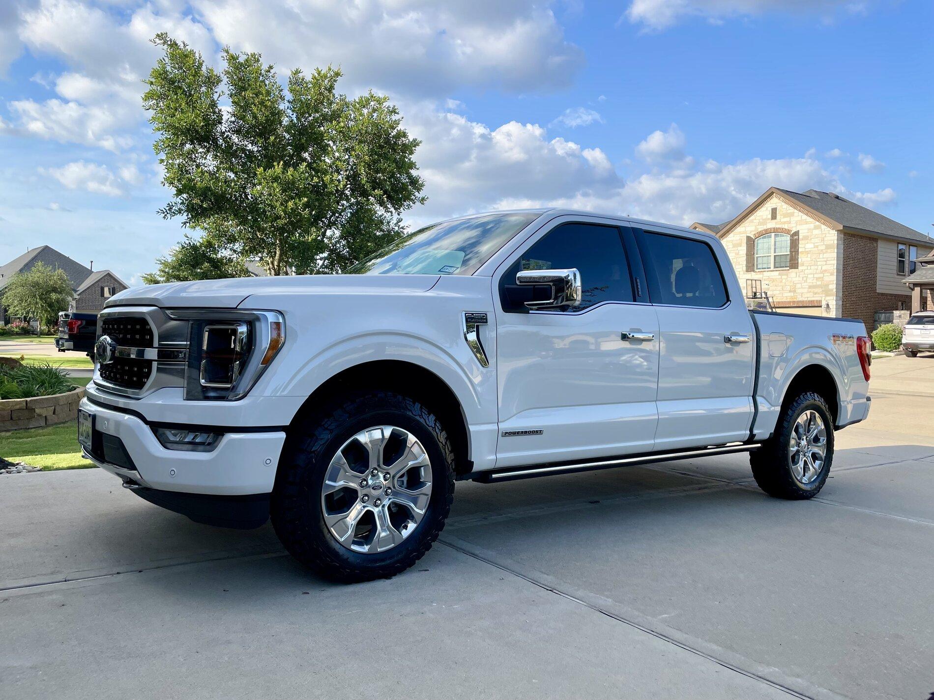 Ford F-150 Lightning Platinum wheels with larger more aggressive tires? 0658C09F-5A18-442A-B4D9-D7CB30BE7999