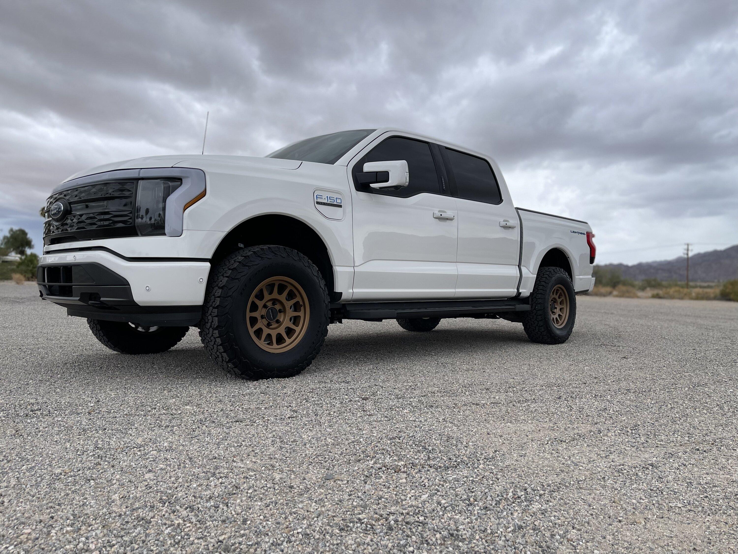 Ford F-150 Lightning STAR WHITE F-150 Lightning Photos & Club 068303FB-02CB-4F54-99D7-879A5864F9FB