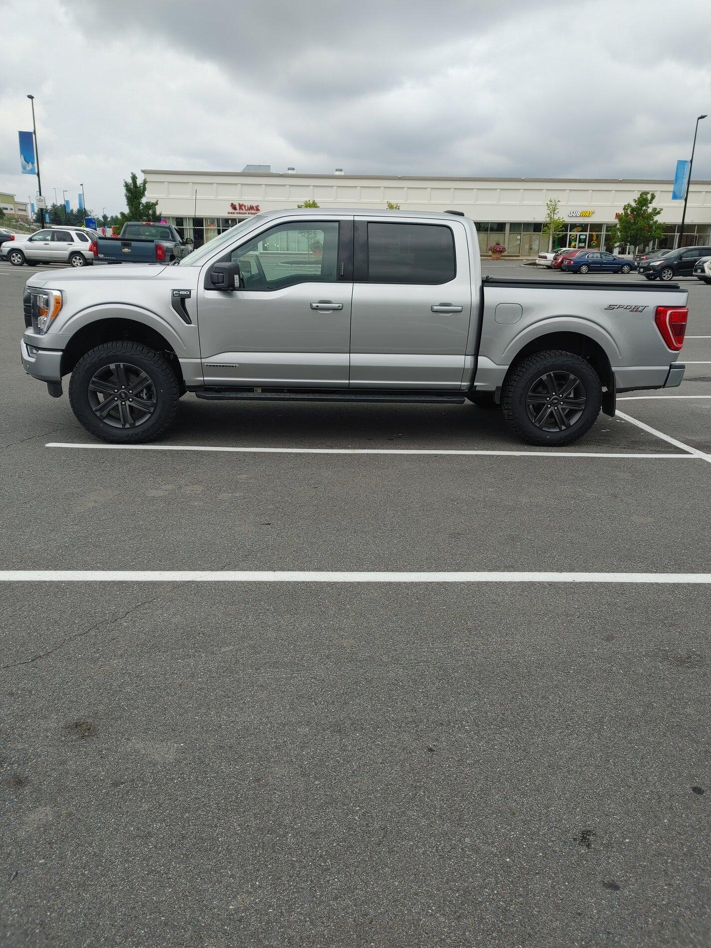 Ford F-150 Lightning What size tires with 2" rough country leveling kit? 0729211625_HDR