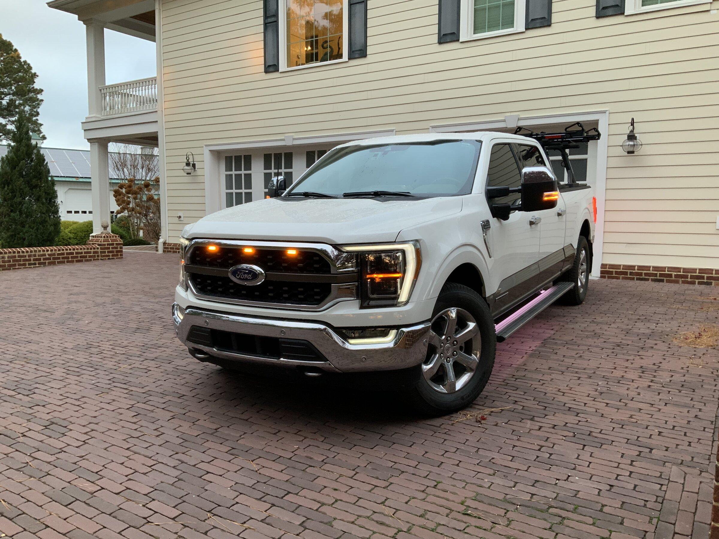 Ford F-150 Lightning Raptor grill lights installed on Lariat 092606C0-70FB-4790-846E-C73AFCC8874D