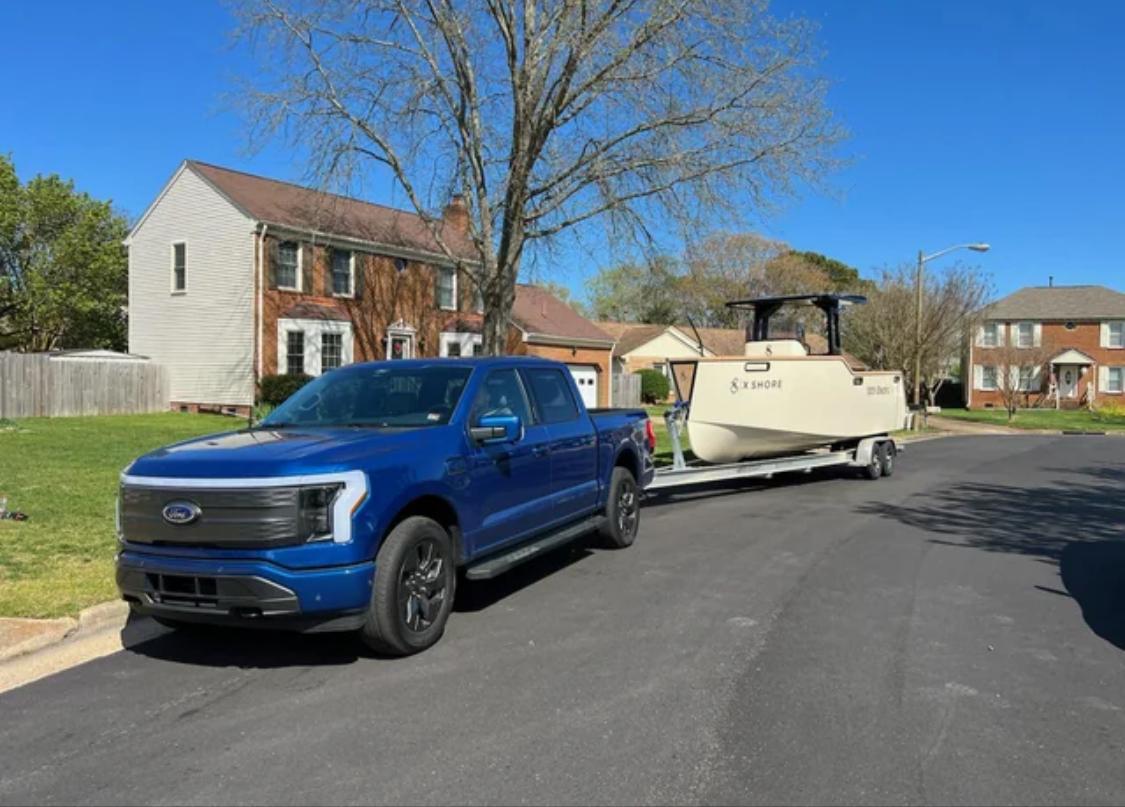 Ford F-150 Lightning Towing 1.0 kWh/mile (7,000 lb boat) 1.0kWhmile towing ~7000lb boat  rF150Lightnin