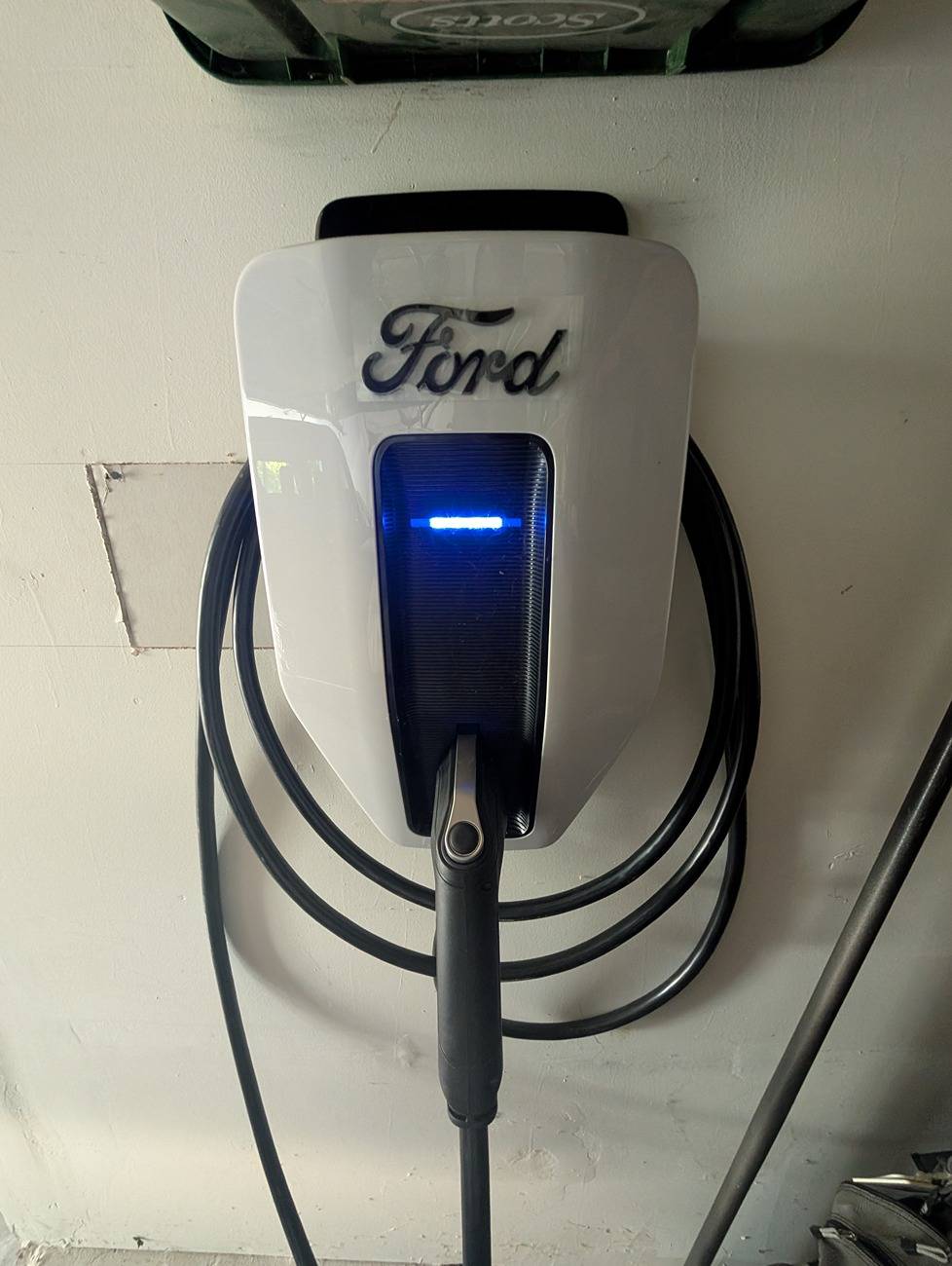 Ford F-150 Lightning MPLS Ford Charging Pro 1000001603