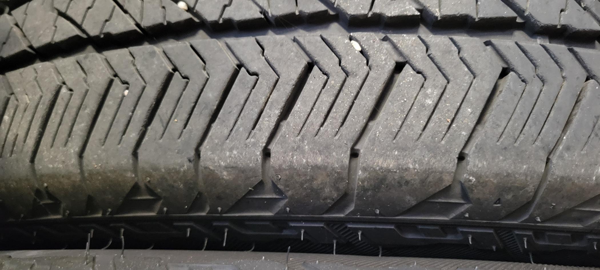 Ford F-150 Lightning Tire issue or alignment -- Anyone else seeing this kind of wear? 1000004500