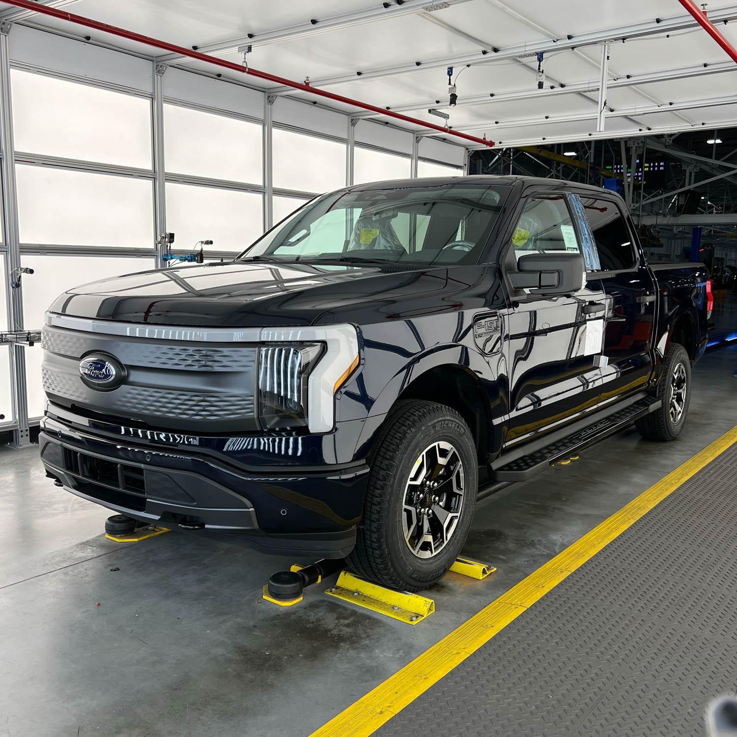 Ford F-150 Lightning ✅ 10/17/22 Lightning Build Week Group (MY22 & MY23) 13F08B90-9C43-4289-BD5A-B7687280D03D