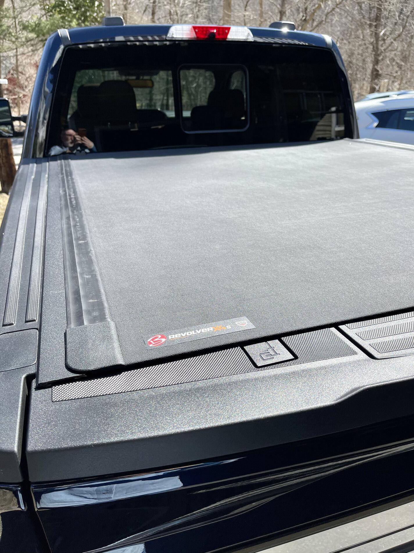 Ford F-150 Lightning Anyone received a rolling aluminum cover? 15BE5CE7-1802-4B83-A3B6-ADC02F387B82