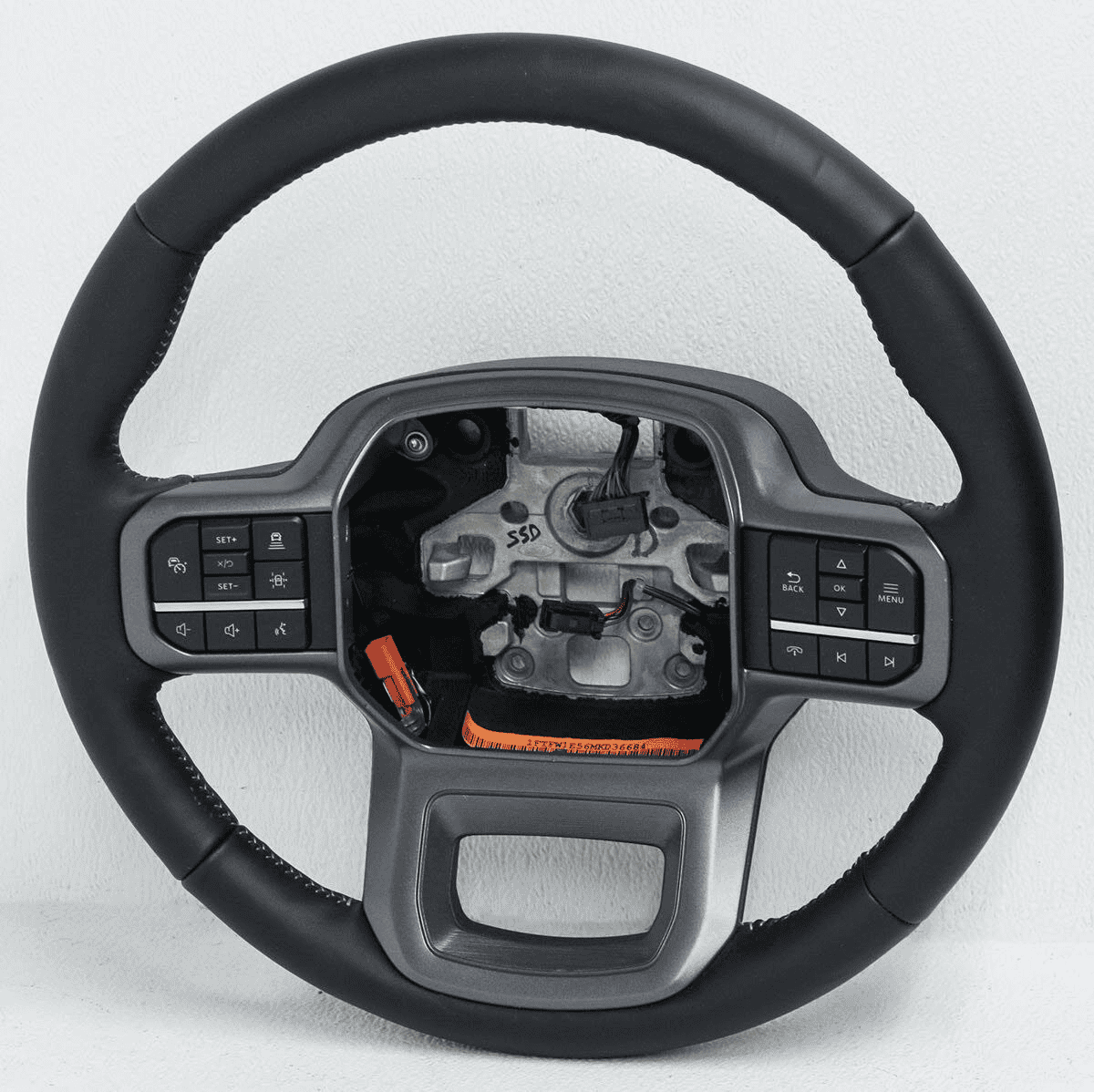 Ford F-150 Lightning Are the steering wheels different across trims? (aside from Pro) 1666292157574