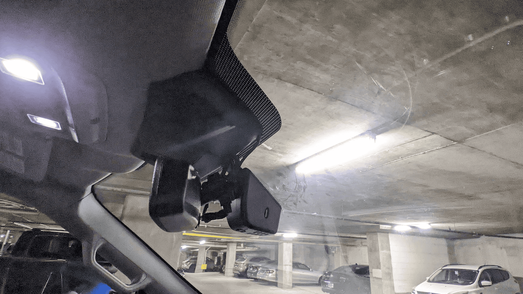 Ford F-150 Lightning Just installed this Dash Cam in 5 minutes 1670246795604