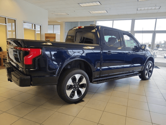 Ford F-150 Lightning Who backed out?! 1675540892596