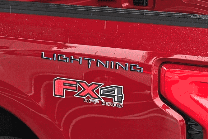 Ford F-150 Lightning Kinda miss the 4x4 decals 1699542967294