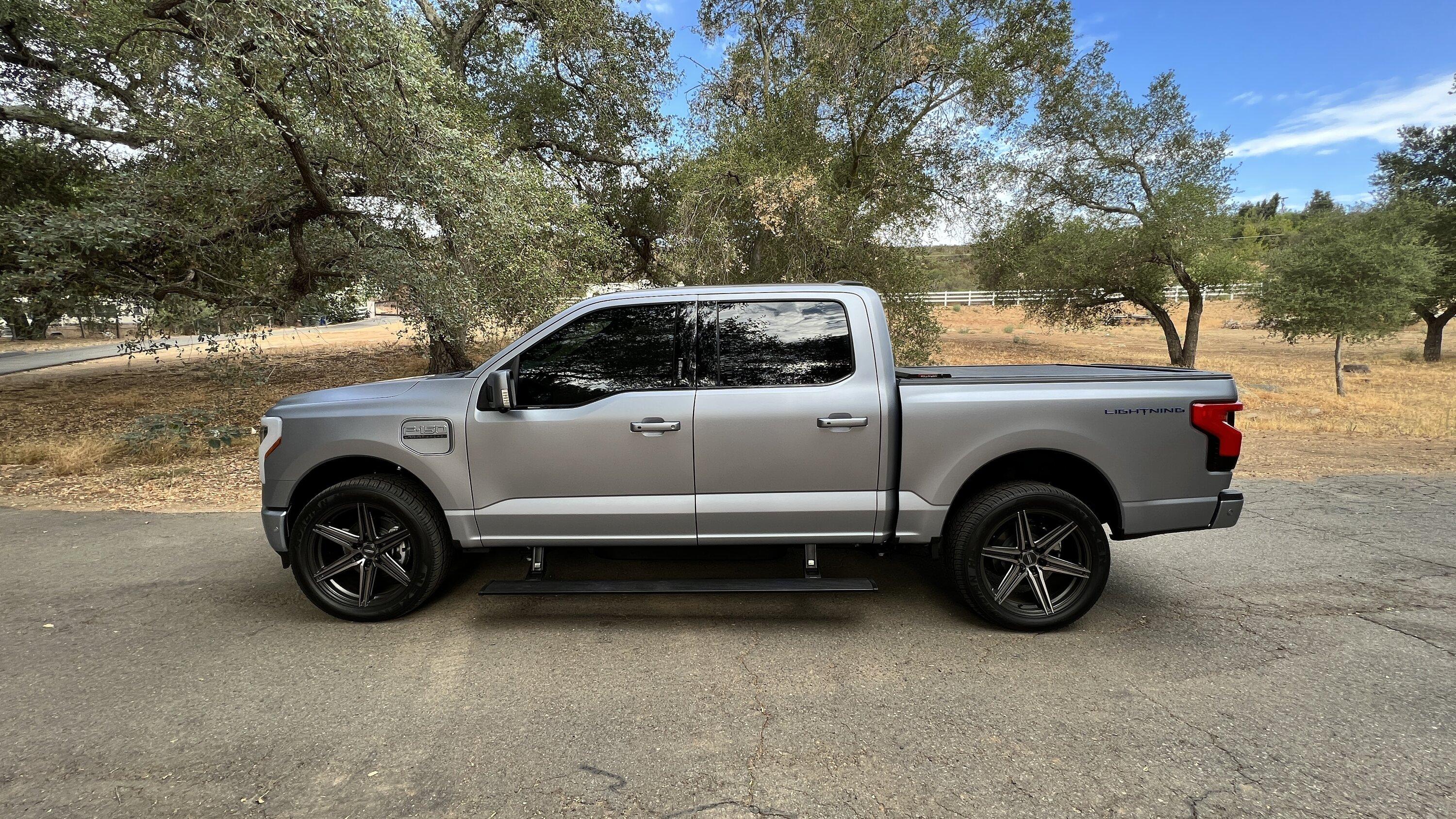 Ford F-150 Lightning Iced Blue Silver Lightning Build. Mods: PPF matte finish, Line-X, gloss black painted grille, black wrapped roof, wheels 16C0A4DC-58F4-40C1-8D11-894114746E84