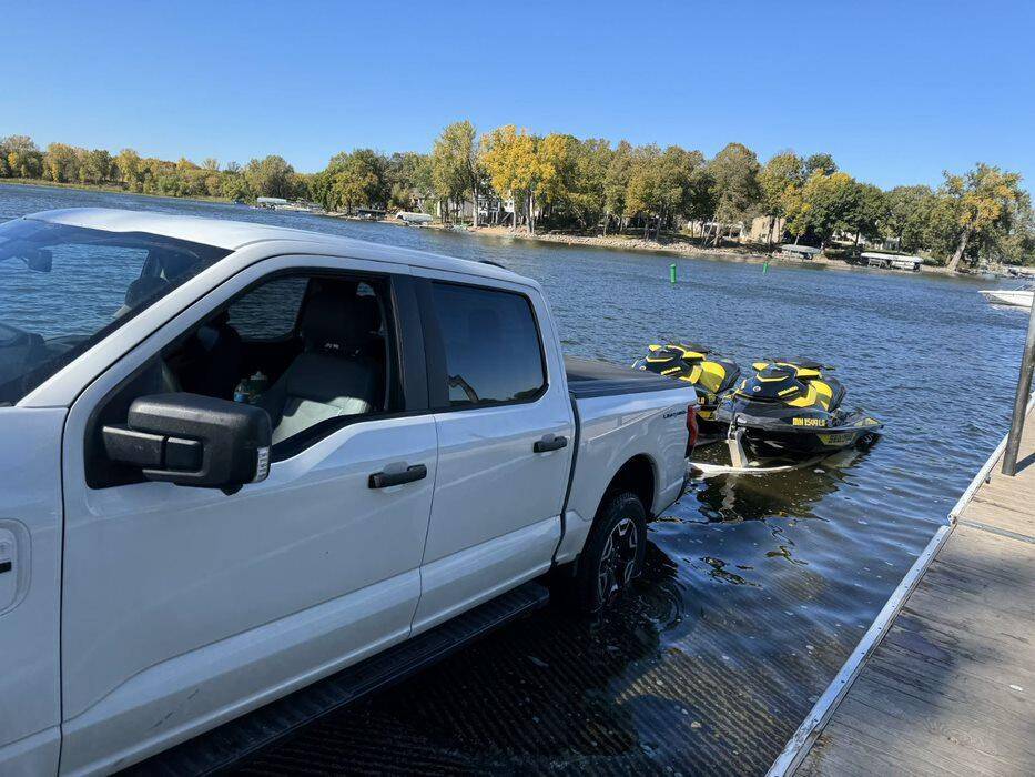 Ford F-150 Lightning Boat Launches 1728328909665-ly