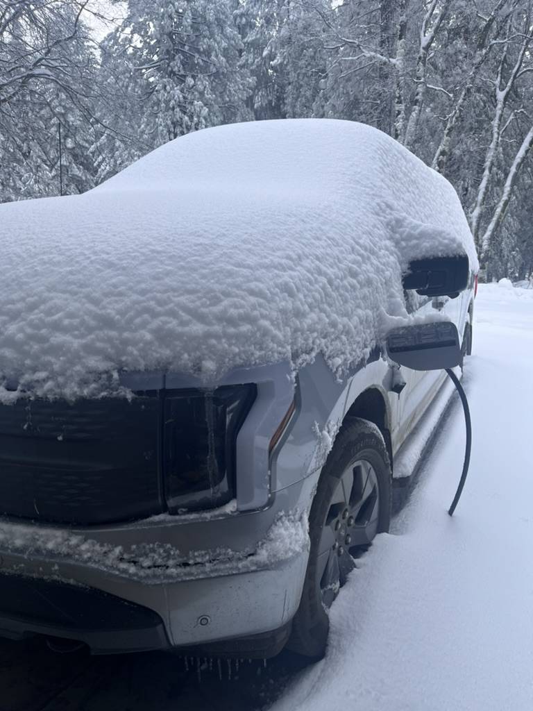 Ford F-150 Lightning Garage too small. Anyone park outside? In the snow? 1730490429537-nq