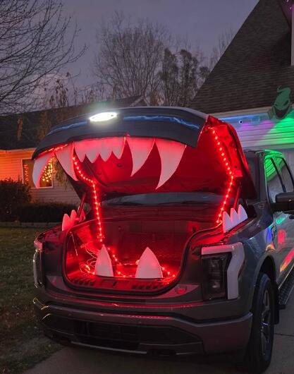 Ford F-150 Lightning Trick or Treat!! Post Your Halloween Lightning Costumes / Decorations! 1730519966927-1t