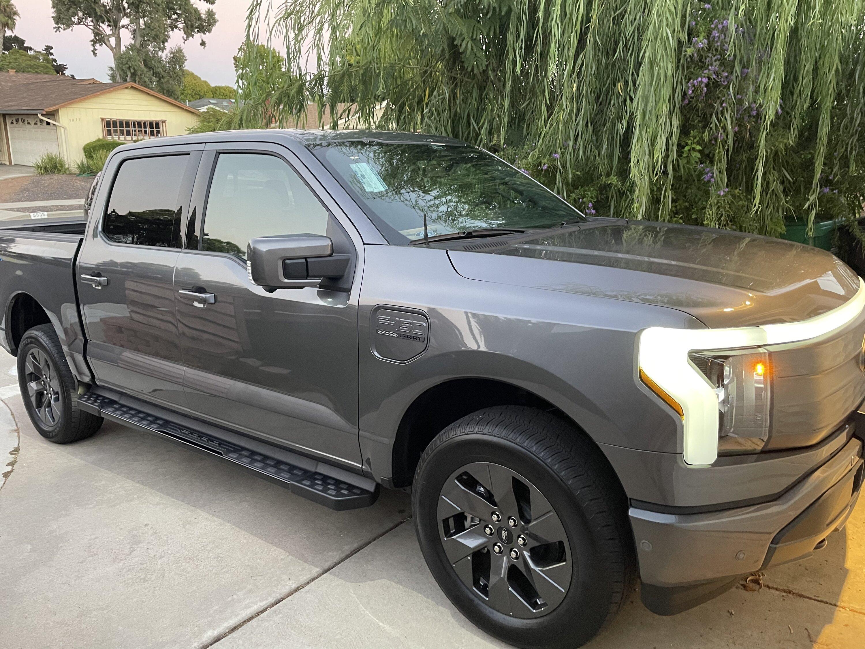 Ford F-150 Lightning ✅ 5/30 Lightning Build Week Group 1C7763EB-7466-4629-B739-C7AA6D1D60B1