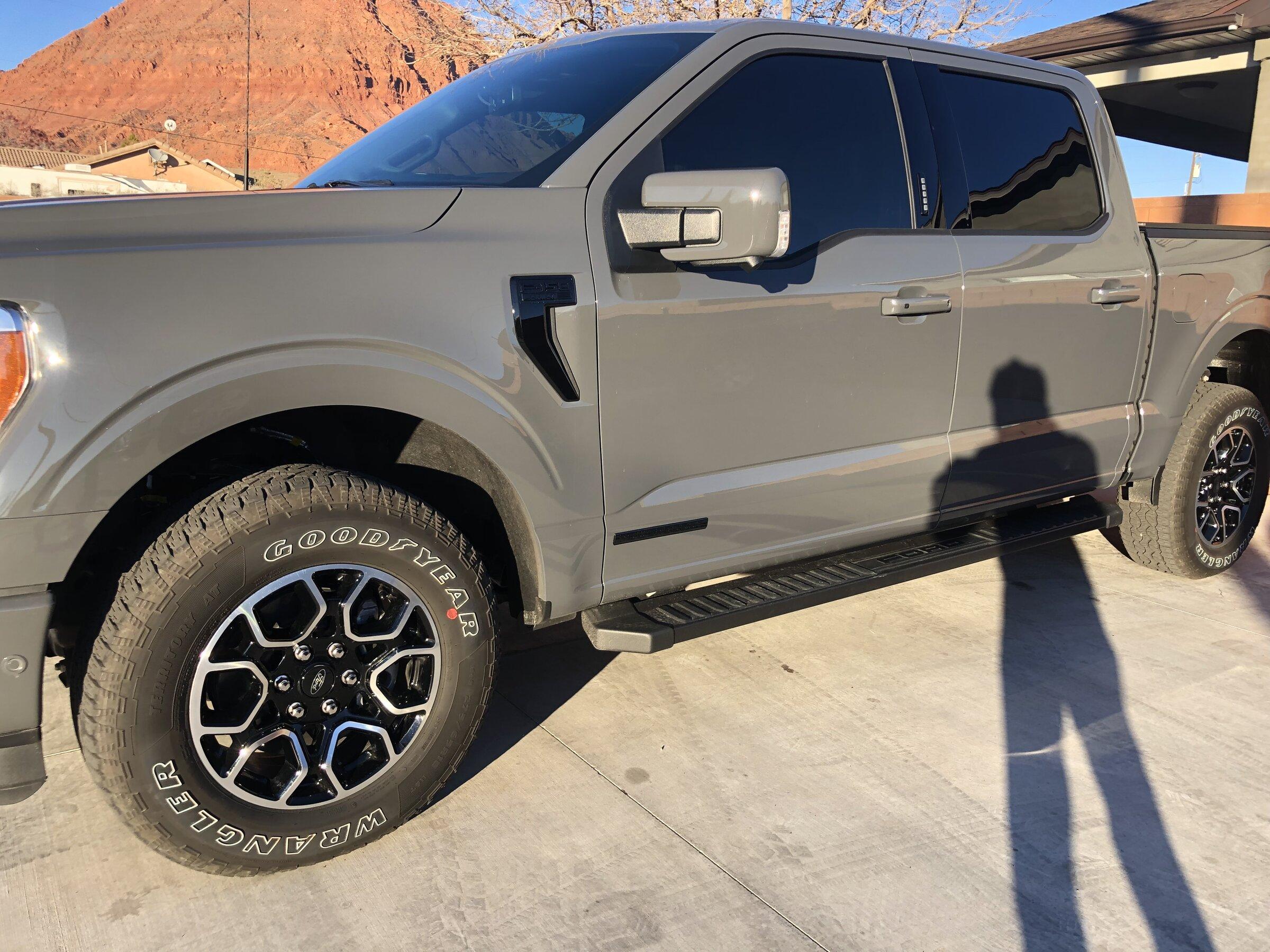 Ford F-150 Lightning Front and rear emblems to match Leadfoot color? 1E2C2FFD-09C2-4E2C-B3FF-374EBB6A1E85