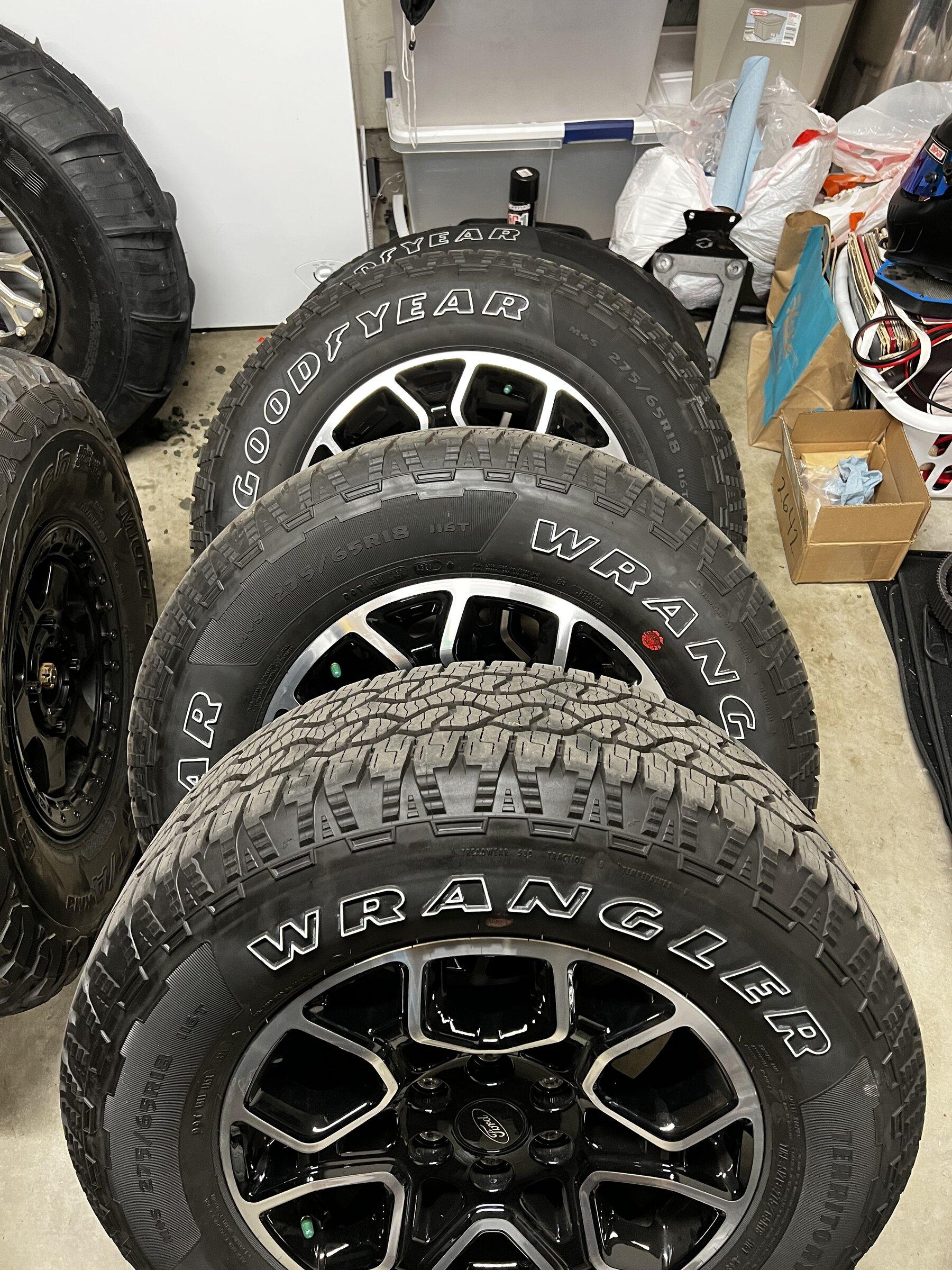 Ford F-150 Lightning $500 2021 Lariat Package 18” Wheels Goodyear Tires 1F91181B-0512-4BD0-A109-7445F25C7592