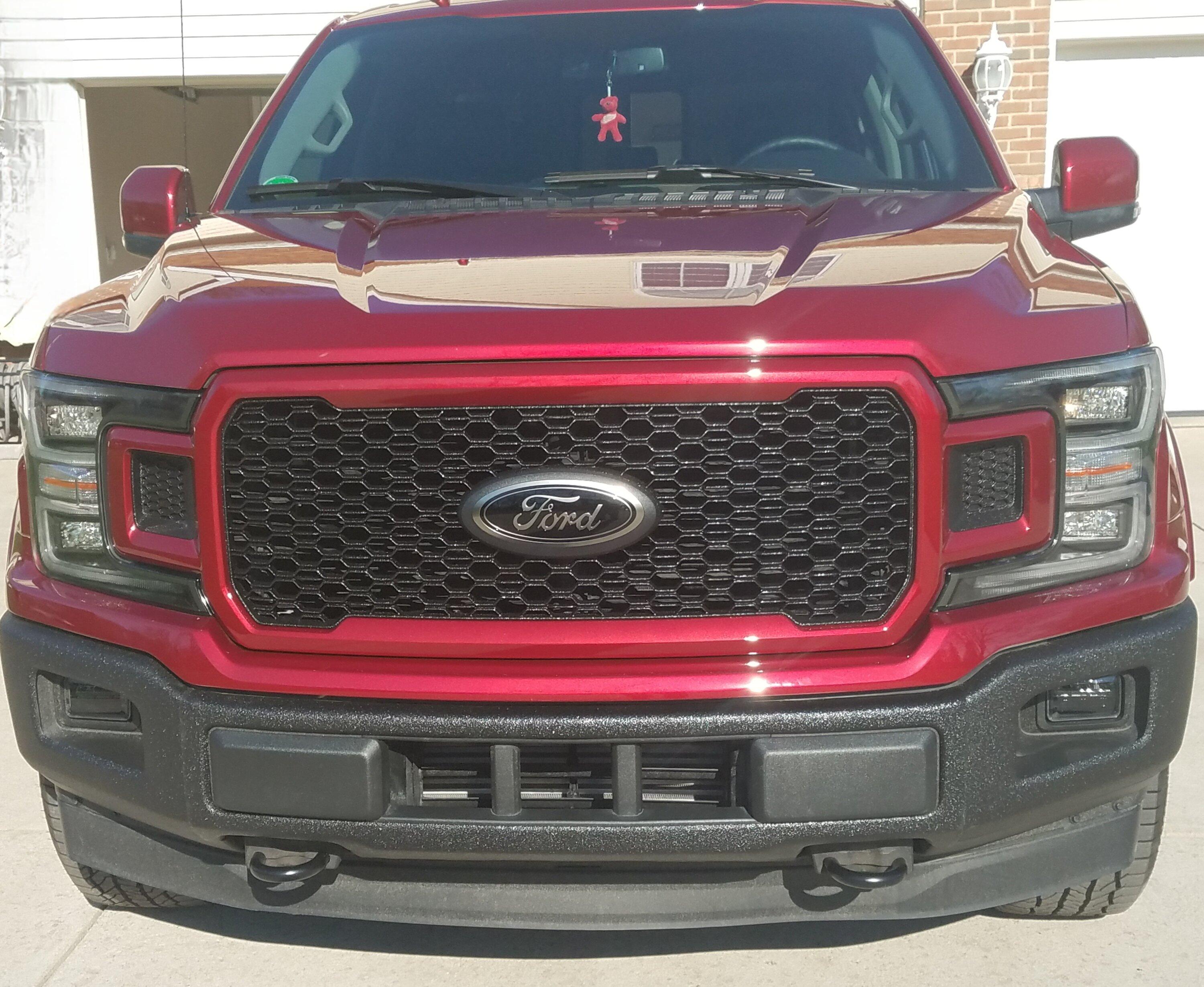 Ford F-150 Lightning ‼️ UPDATE FORD E-RAPTOR grille swap and install tutorial 20200405_172325