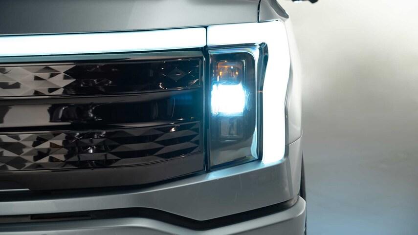 Ford F-150 Lightning ? Studio pics of the F-150 Lightning Electric Pickup 2022-Ford-F-150-Lightning-headlight-detail