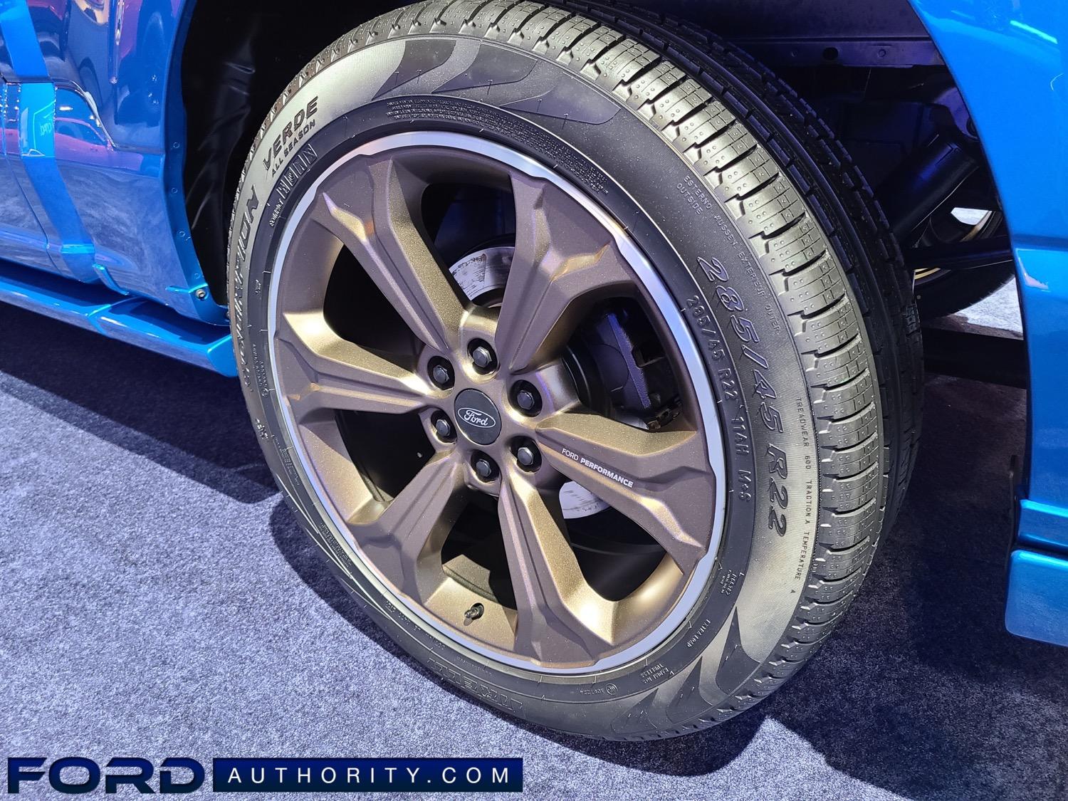 Ford F-150 Lightning Ford F150 Performance Wheels 22" 2022-Ford-F-150-Street-Performance-Concept-SEMA-2021-Live-Photos-Exterior-010-bronze-wheels-bl