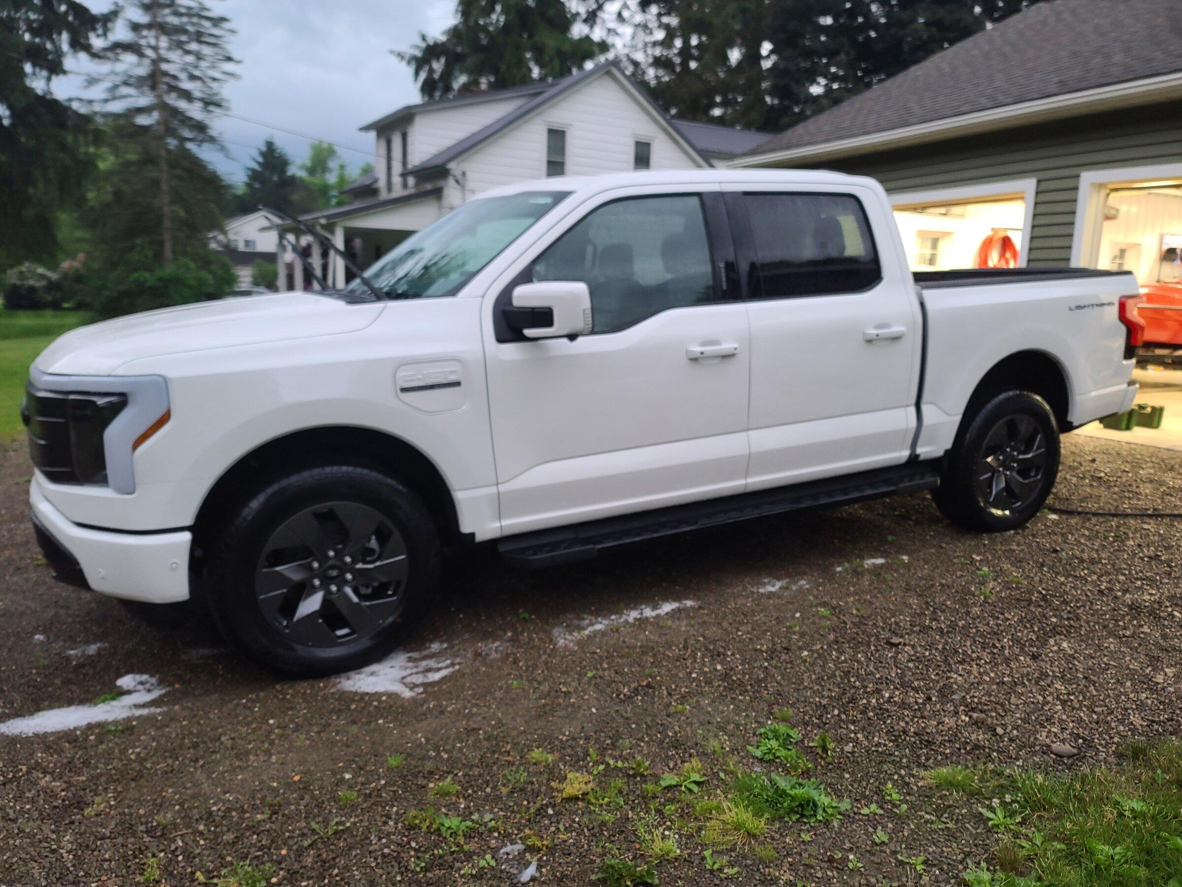 My Lariat Extended Range Delivered! | Ford Lightning Forum For F-150 ...