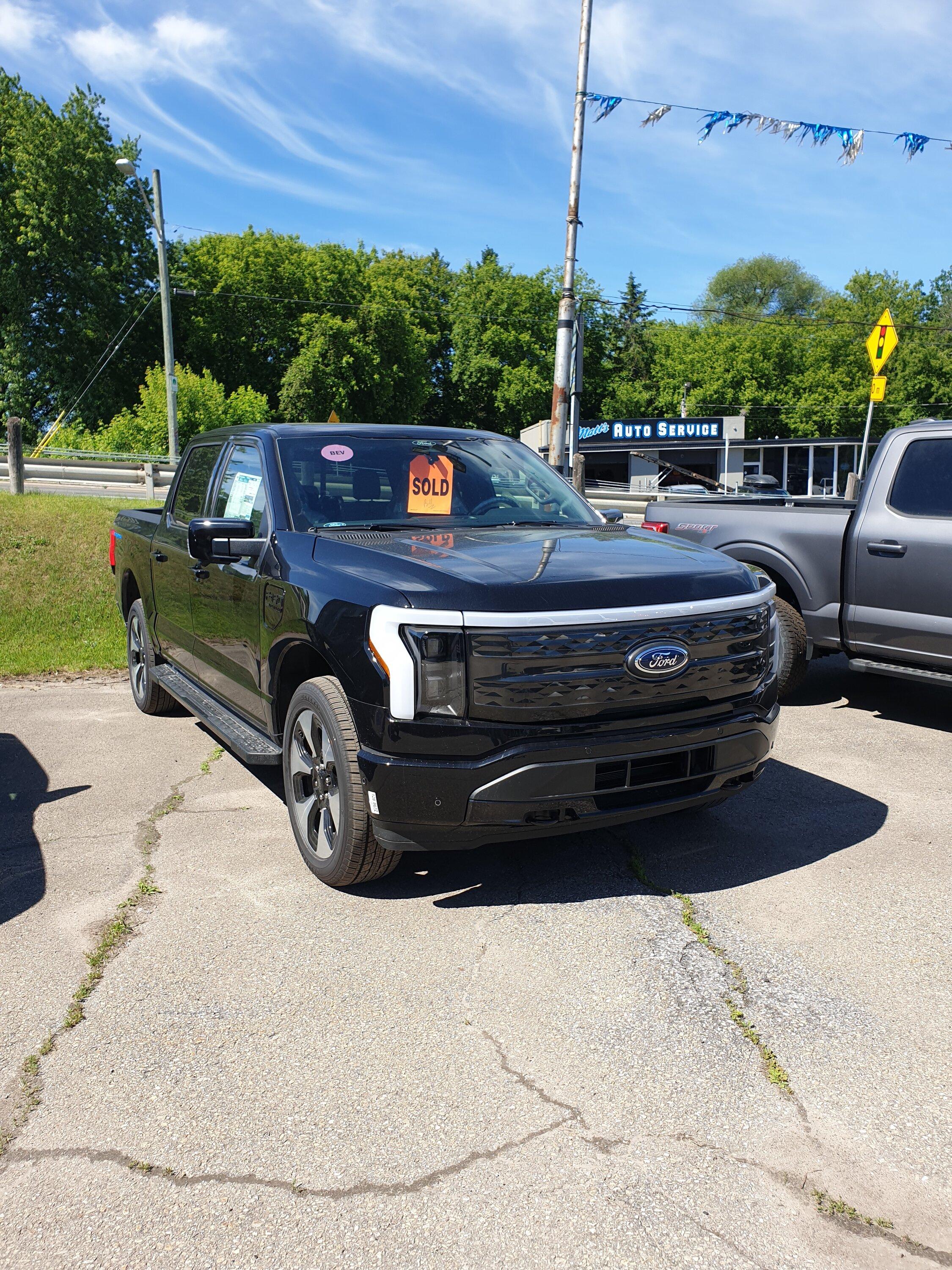 Ford F-150 Lightning ✅ 5/30 Lightning Build Week Group 20220613_103327