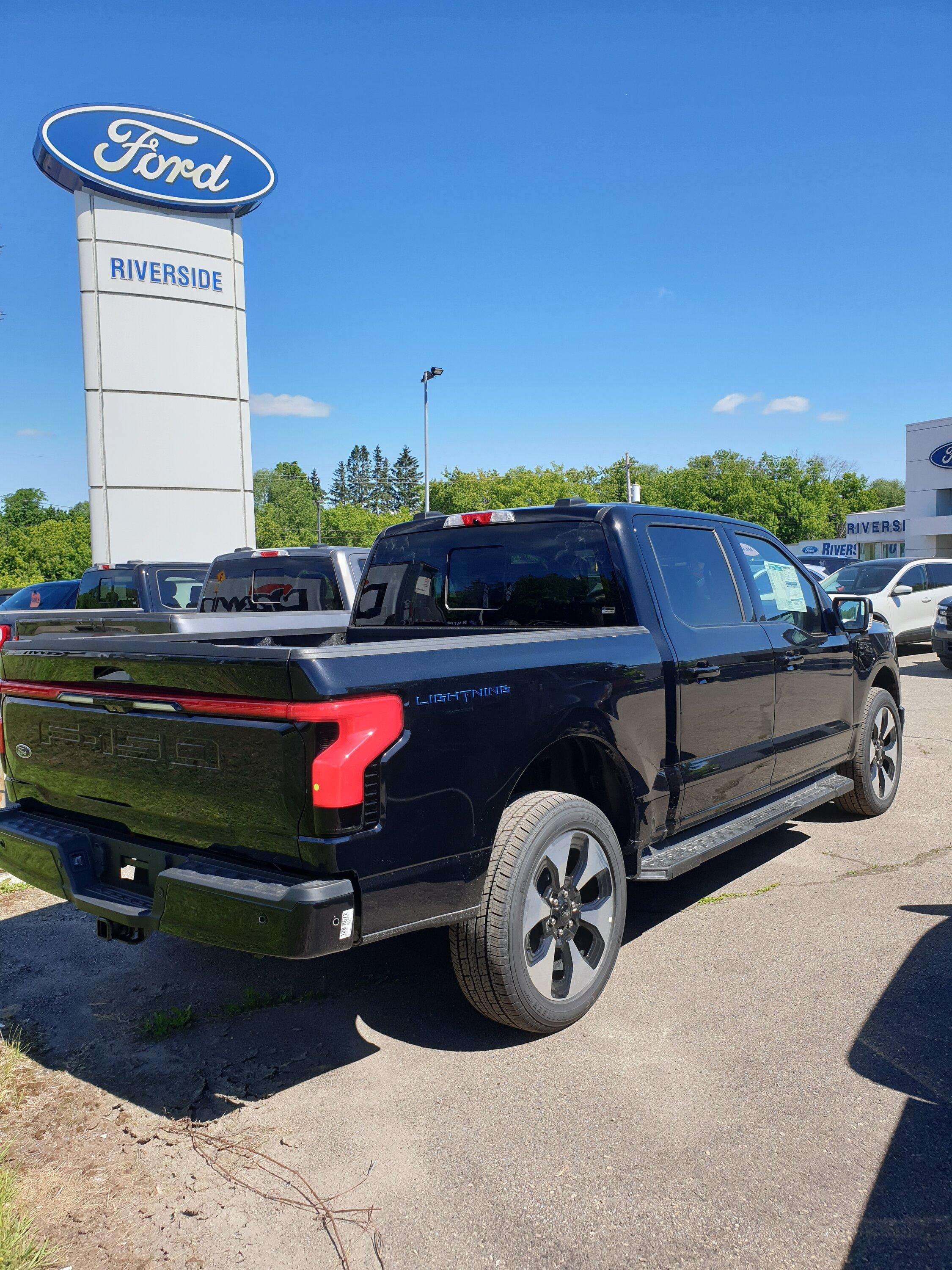 Ford F-150 Lightning ✅ 5/30 Lightning Build Week Group 20220613_103355