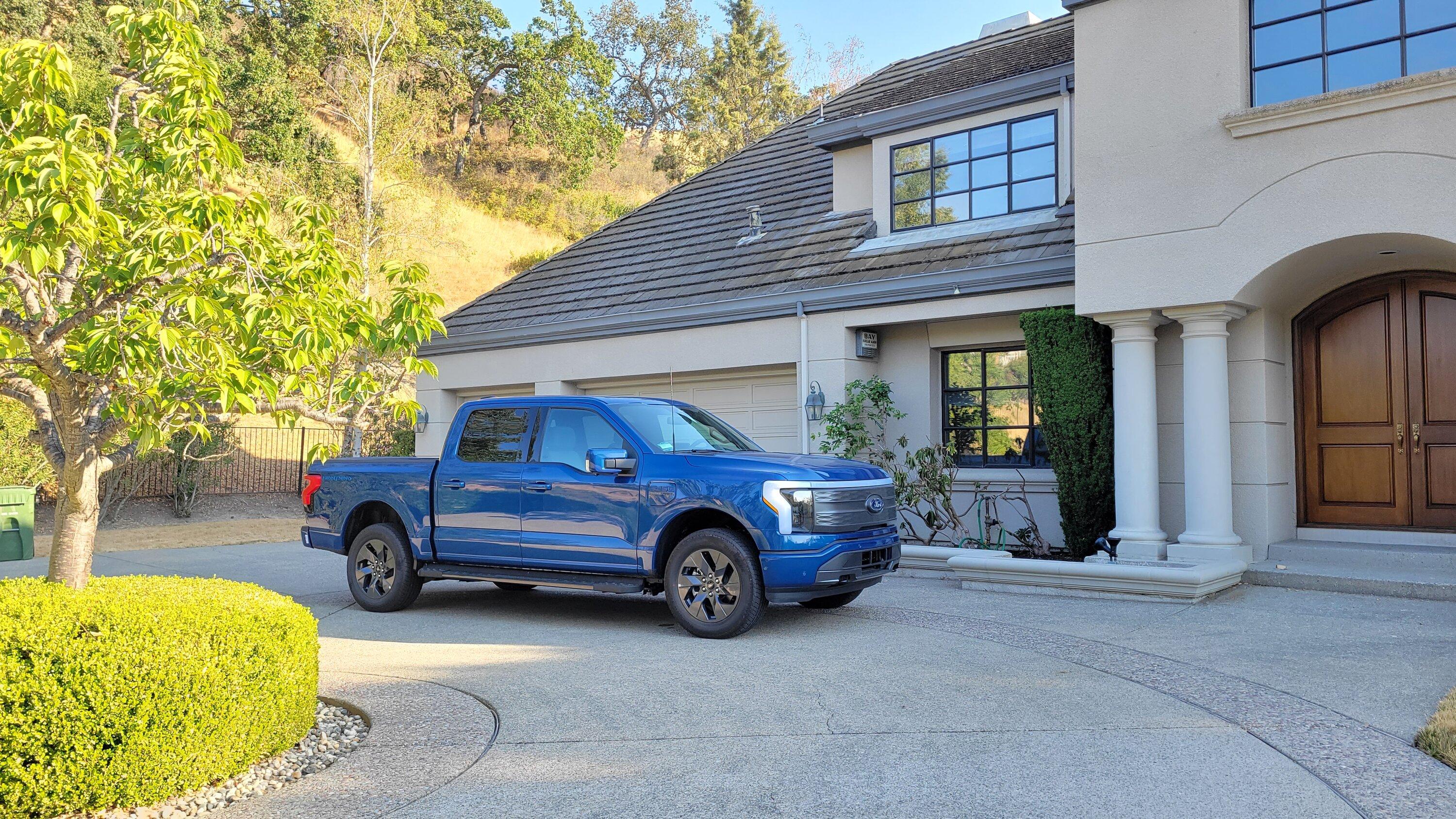 Ford F-150 Lightning ✅ 5/23 Lightning Build Week Group 20220728_181008