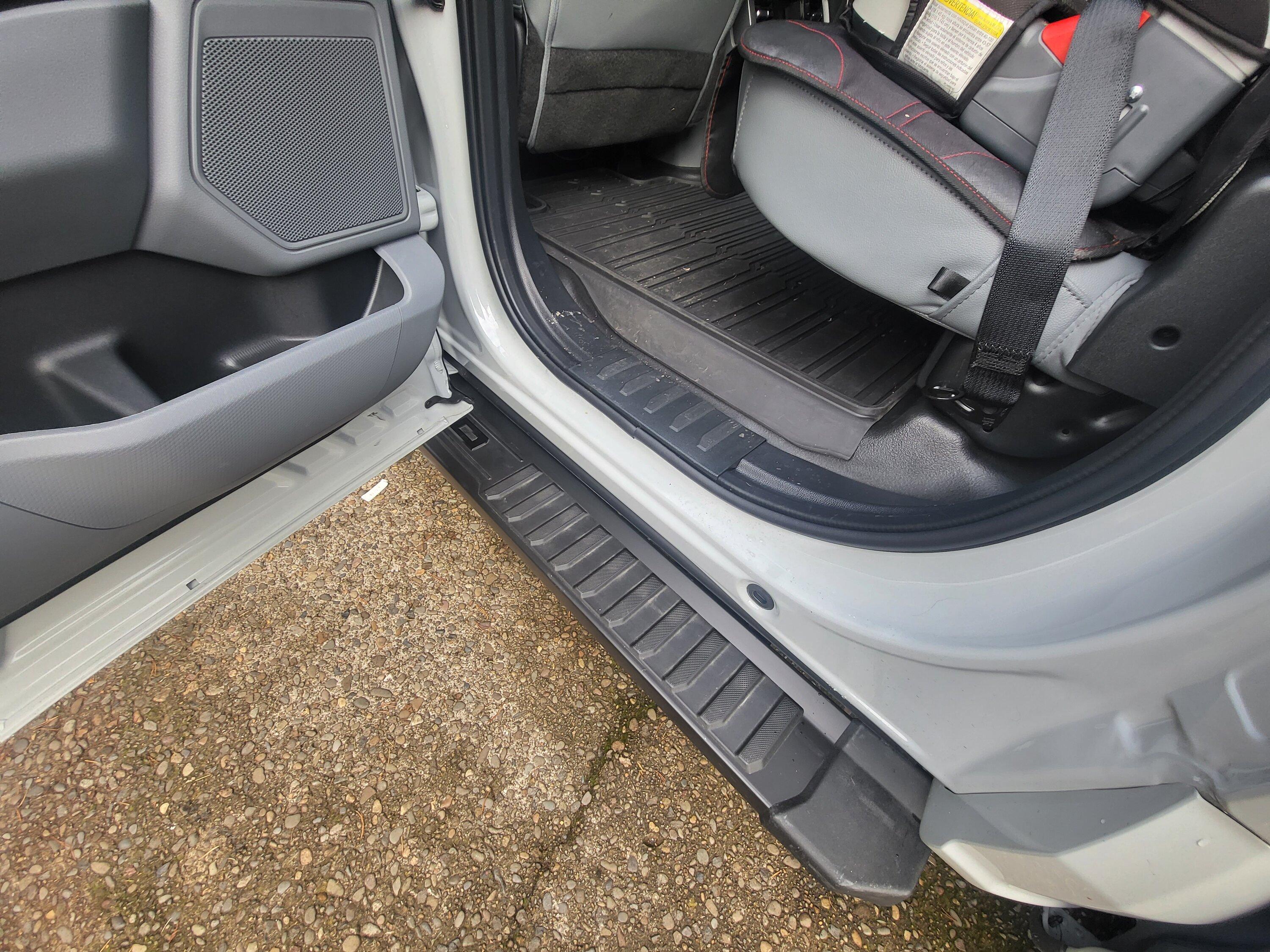 Ford F-150 Lightning Which Floor Mats? 20221212_134313