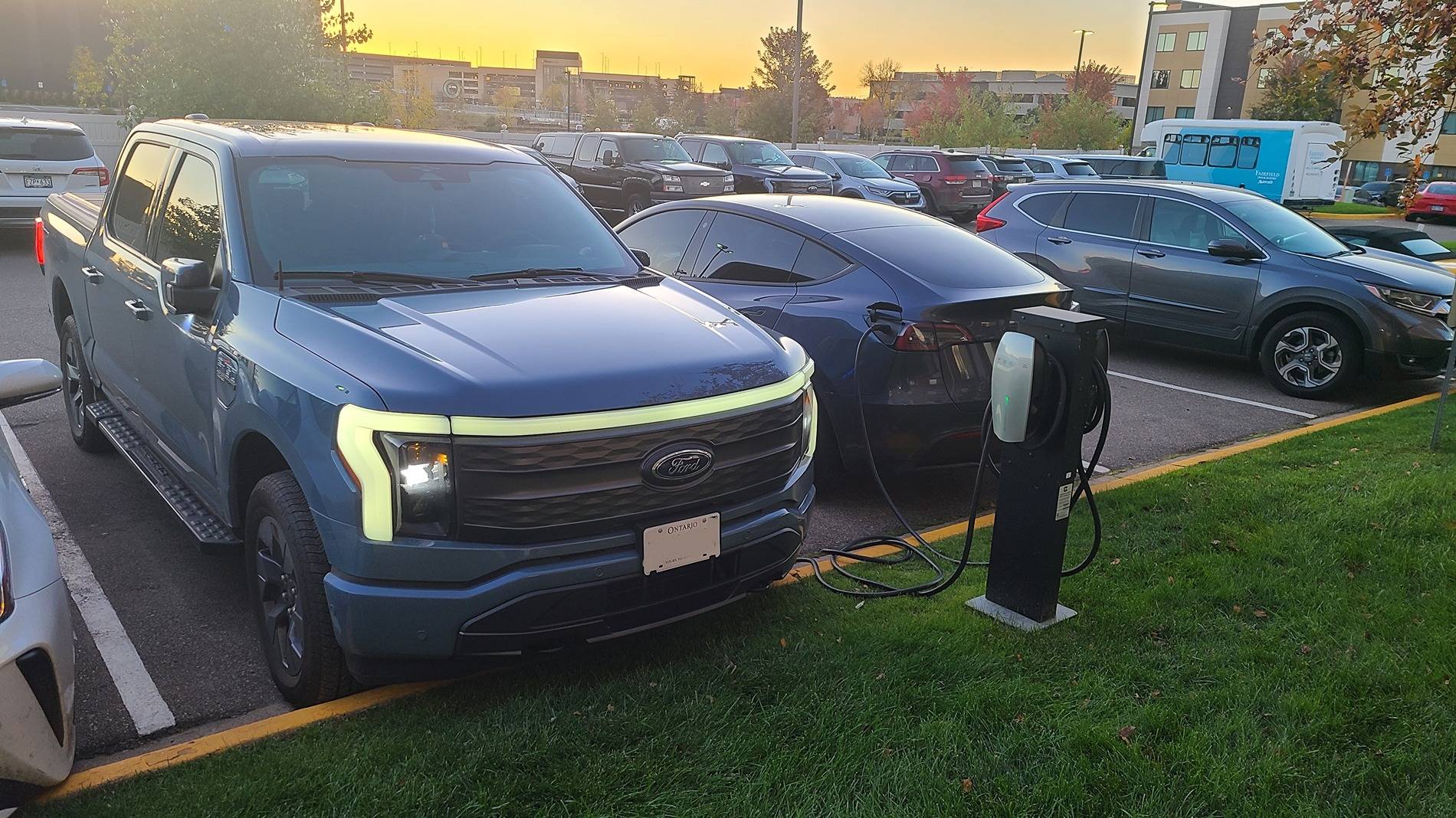 Ford F-150 Lightning 20,000 Miles / 33,000 kms - quick review of my Ford Lightning experience! 20231021_074033