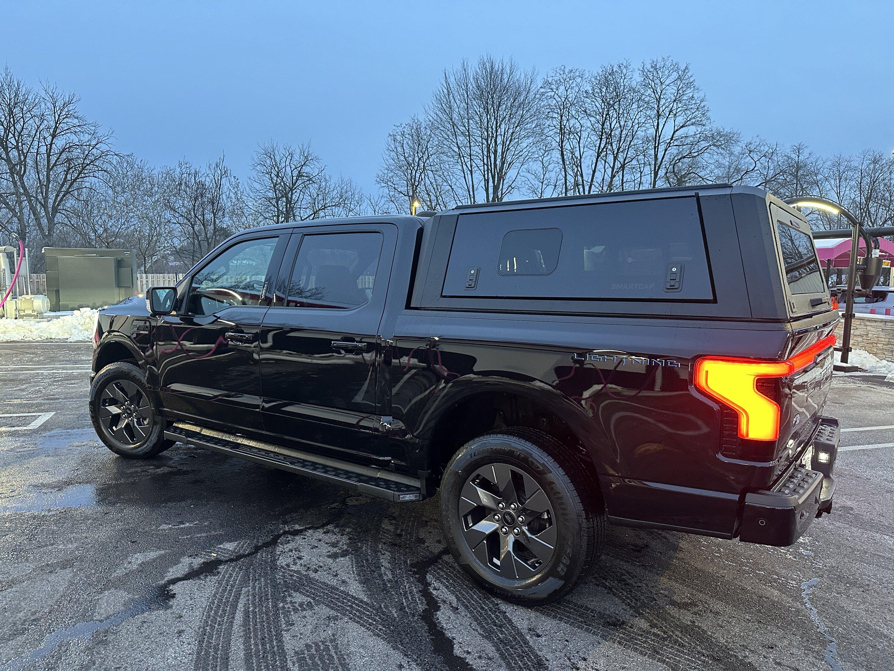 Ford F-150 Lightning Say Hello and Introduce Yourself!! 2024-01-18 17.11.21