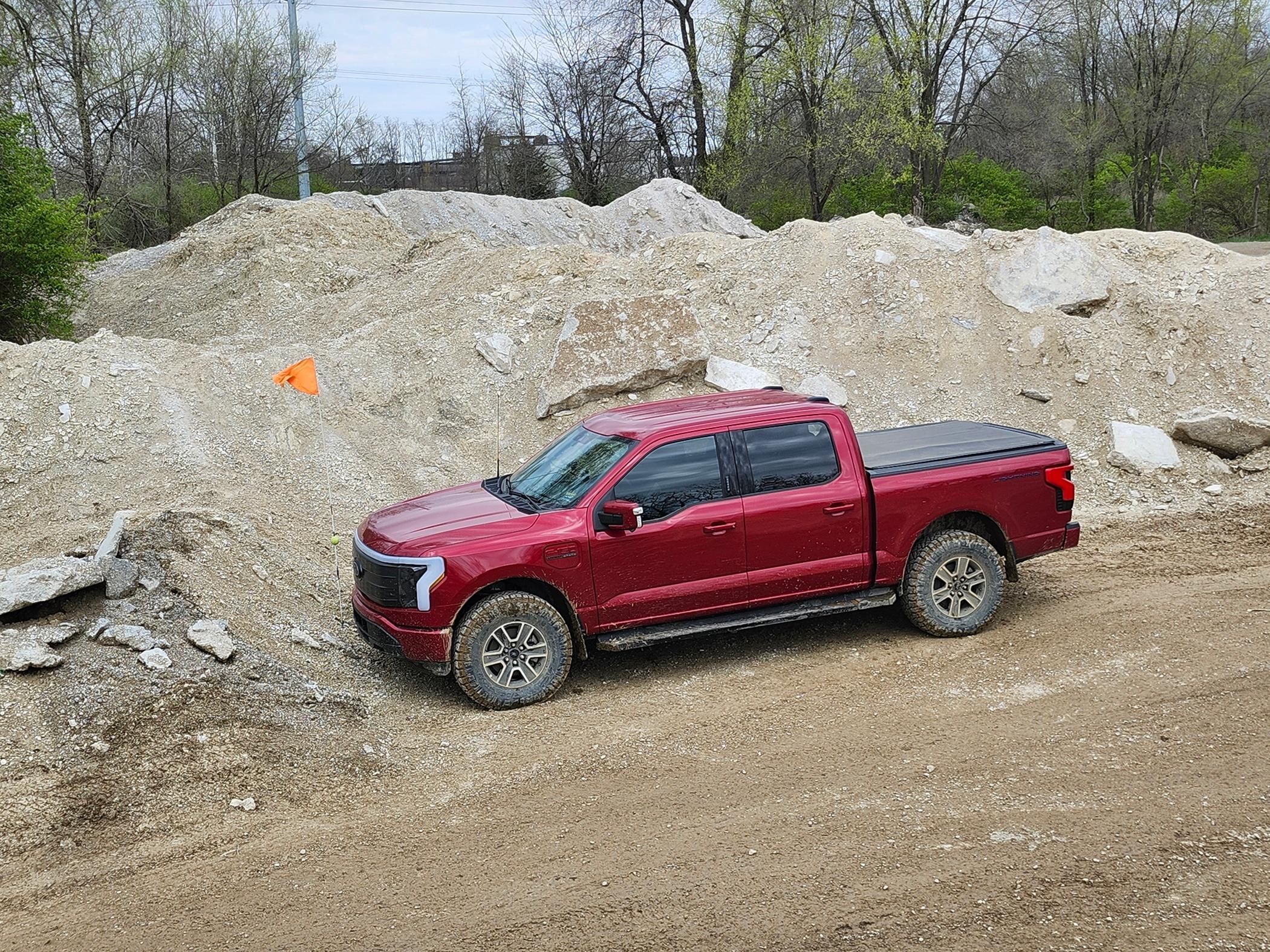 Ford F-150 Lightning 285 75 18 Nitto A/T tires on my 2022 Lariat ER 20240407_151210