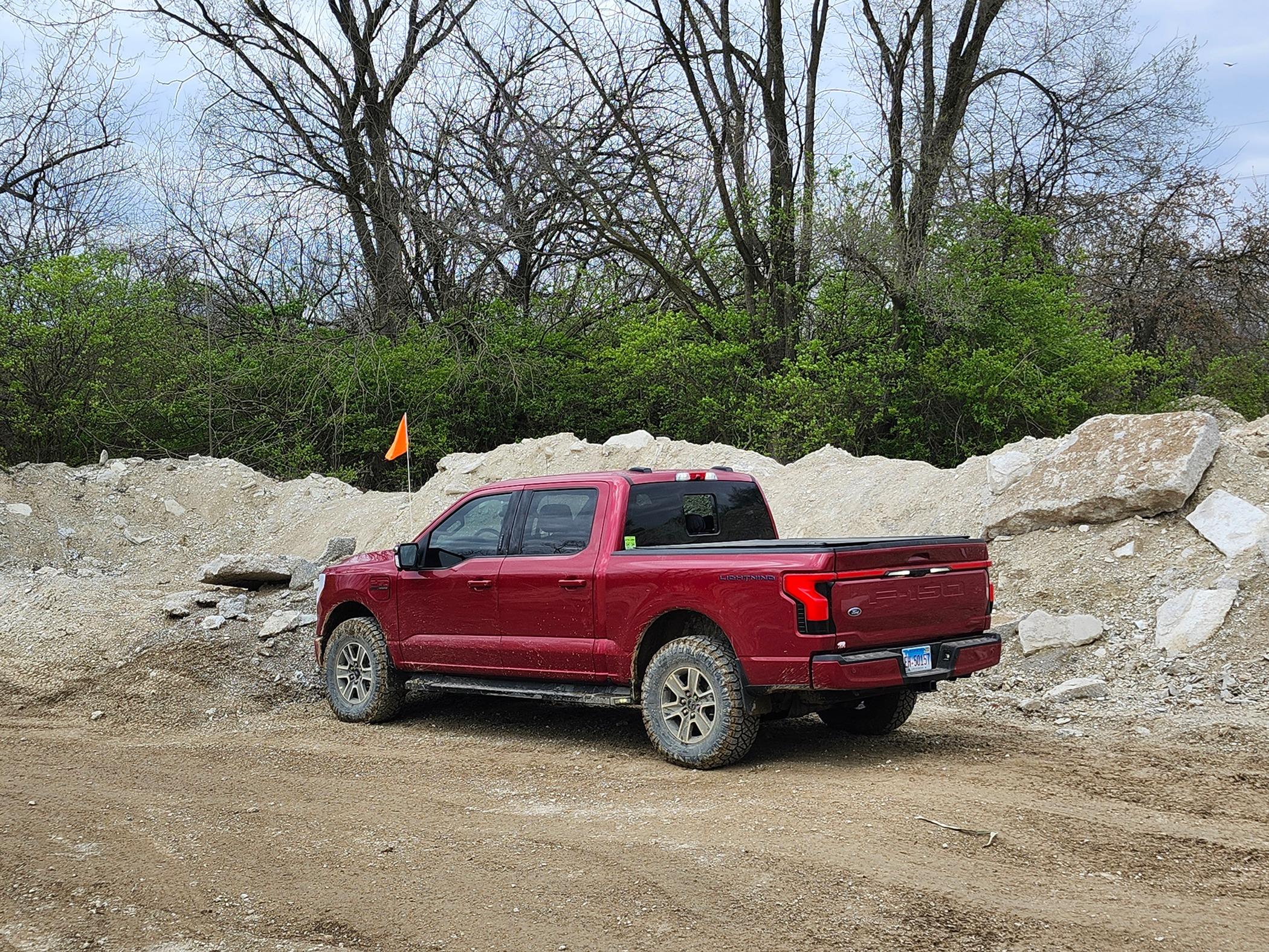 Ford F-150 Lightning 285 75 18 Nitto A/T tires on my 2022 Lariat ER 20240407_151232