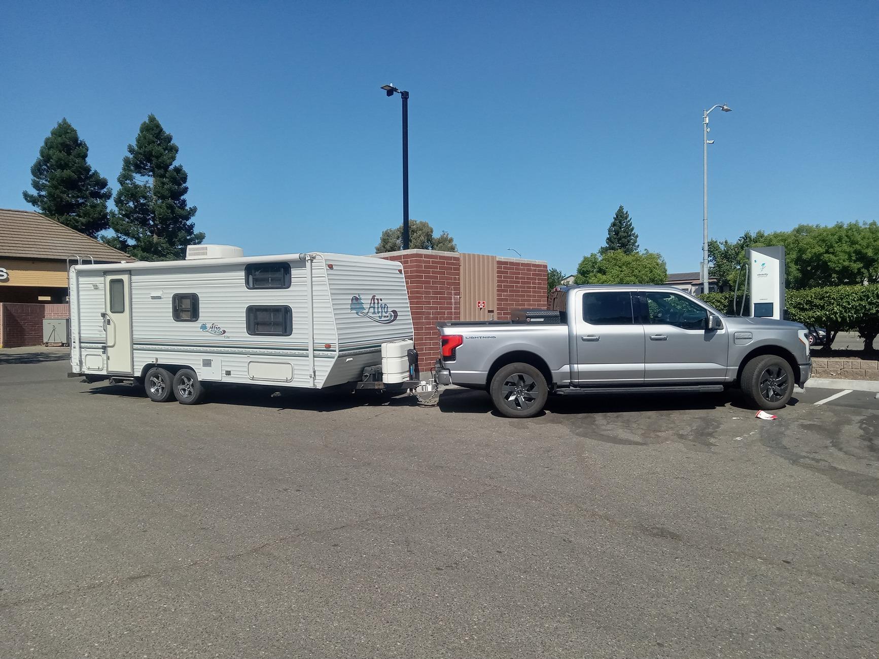 Ford F-150 Lightning Trailer trip 20240630_095430