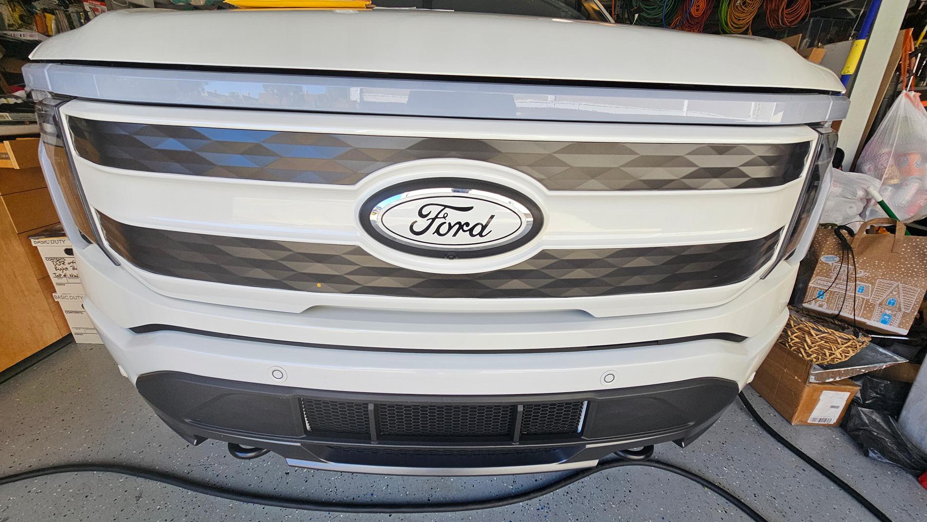 Ford F-150 Lightning fixed that grille 20240701_162257