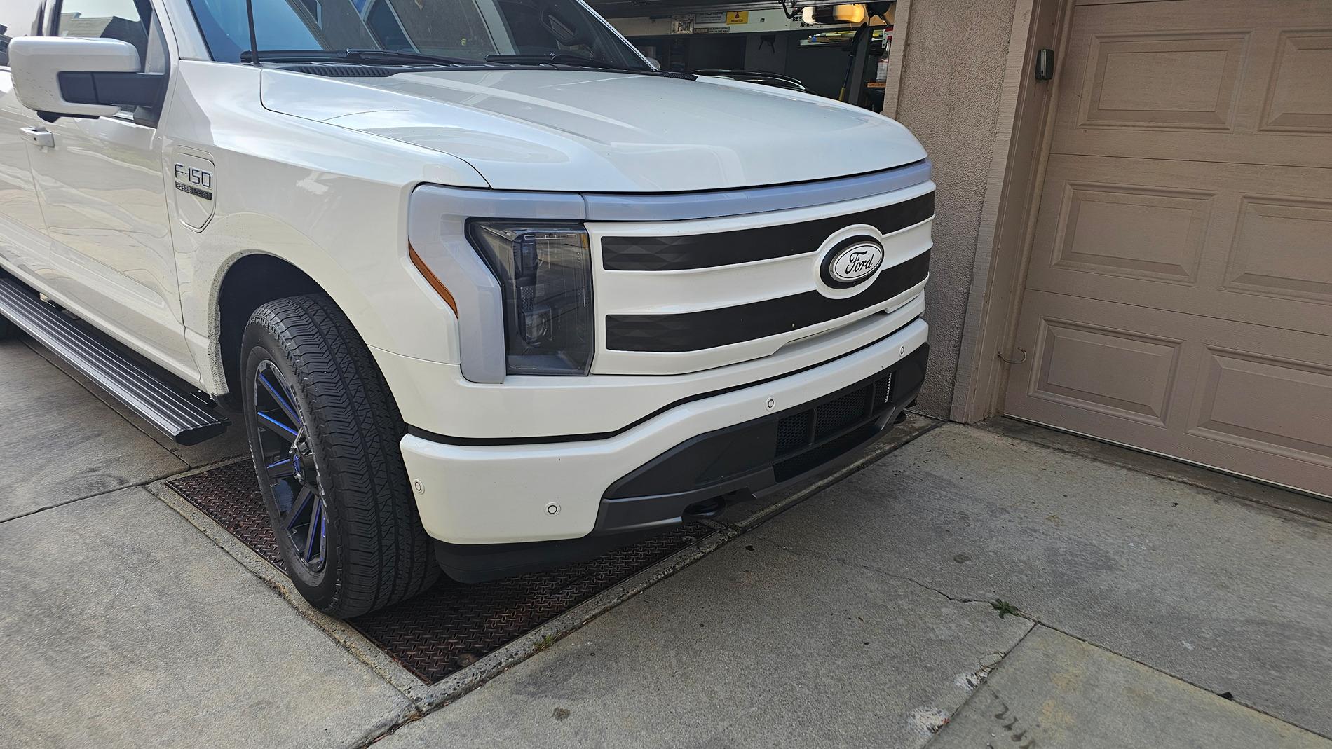 Ford F-150 Lightning Customization 20240711_164242