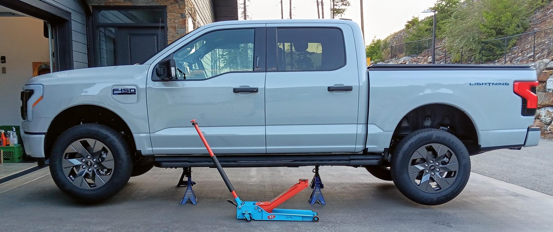 Ford F-150 Lightning Jack stand blocks for Powerbuilt 3 Ton all in one Bottle jack and Jack stand. 20240715_055238-EDIT