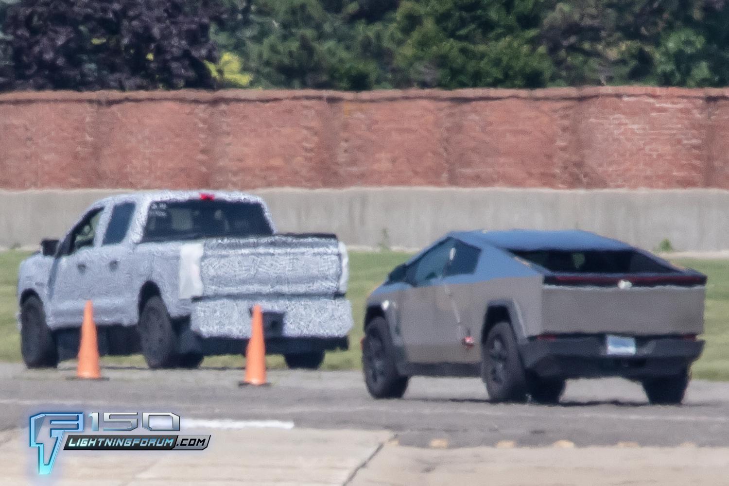 Ford F-150 Lightning Next Gen F-150 Lightning Spied w/8 Lug Wheels & Hub Motors (Larger Battery?) Benchmarking Cybertruck 2025-f150-lightning-prototypes-8-lug-wheels-hub-motors-larger-battery-2