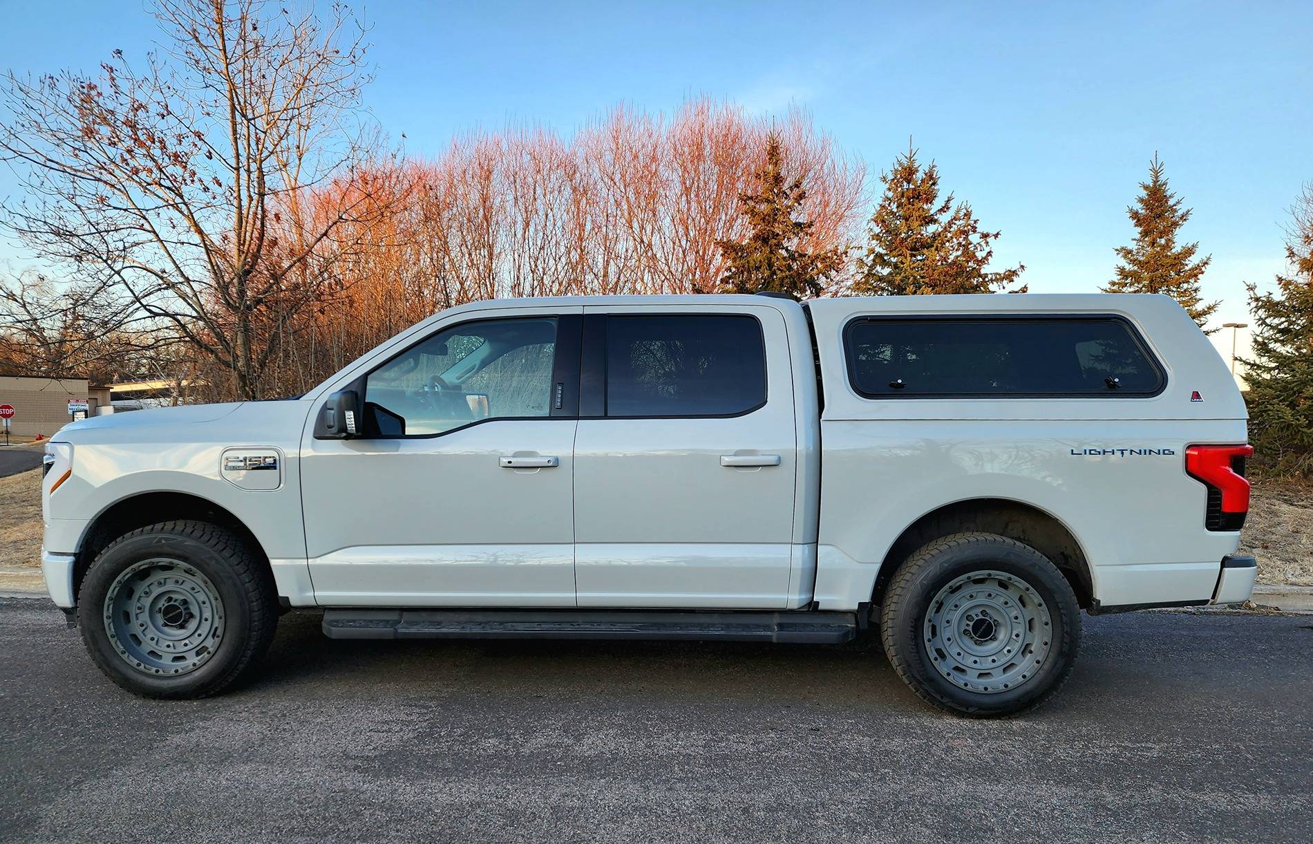 Ford F-150 Lightning Want to level... to raise or to lower? 20250131_165651