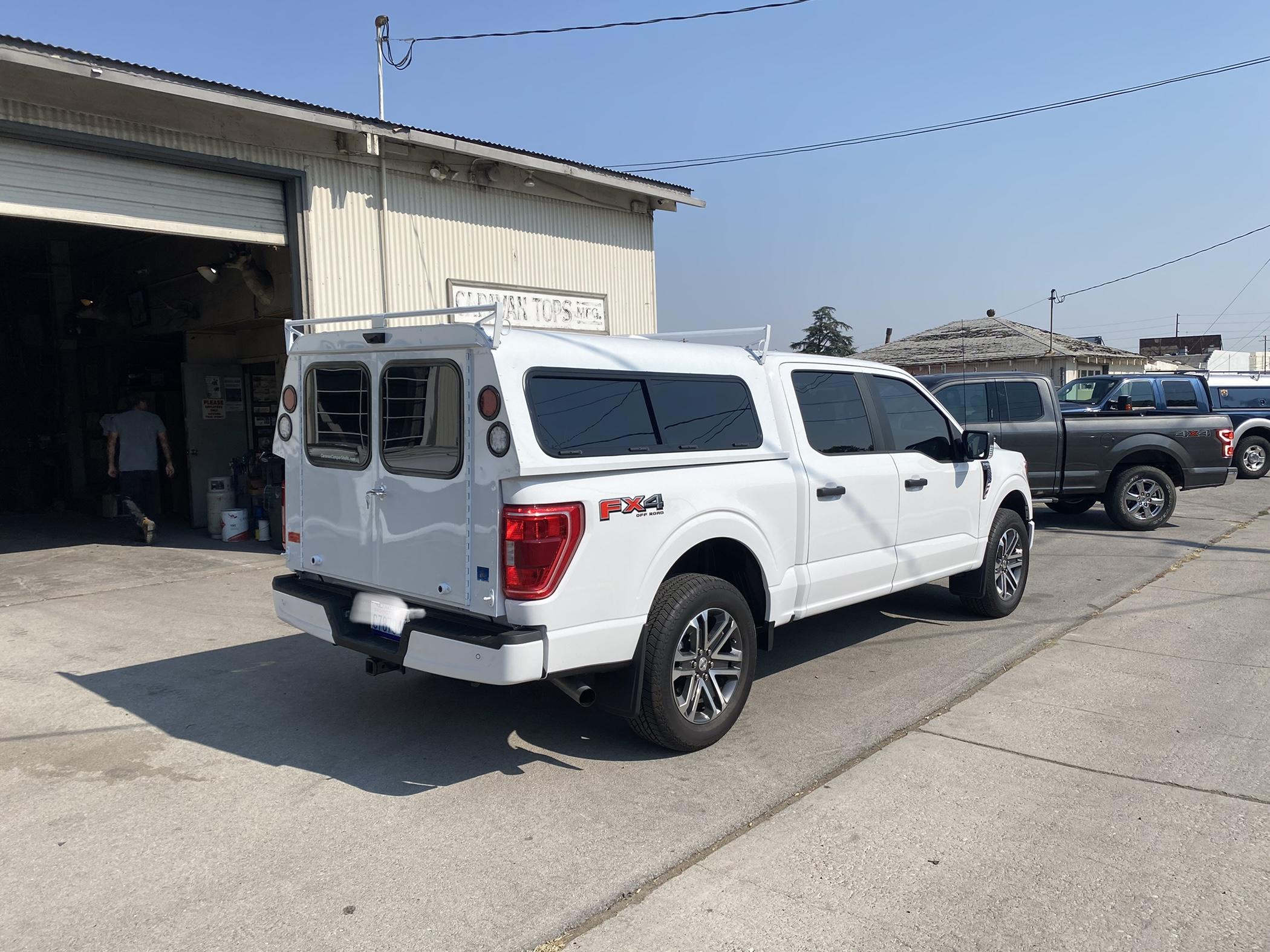 Ford F-150 Lightning RSi SmartCap Camper Shell installed on 2021 F-150 23EAB3D7-83D2-400D-A176-7145DB2D2A2A