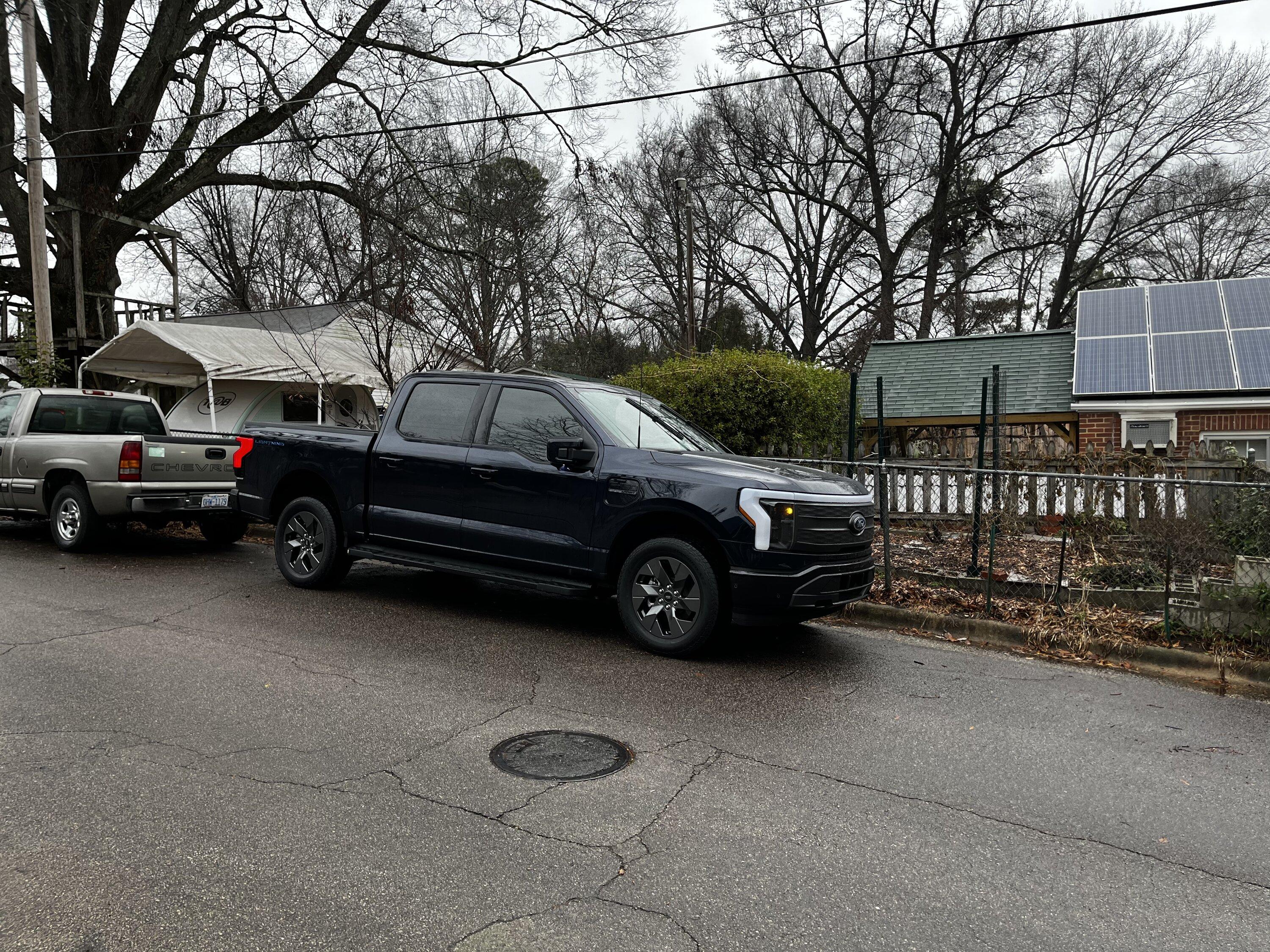 Ford F-150 Lightning ✅ 12/19 Lightning Build Week Group (MY2023) 2470B2F6-5AAD-4AAD-ADED-D6B87D206E9B