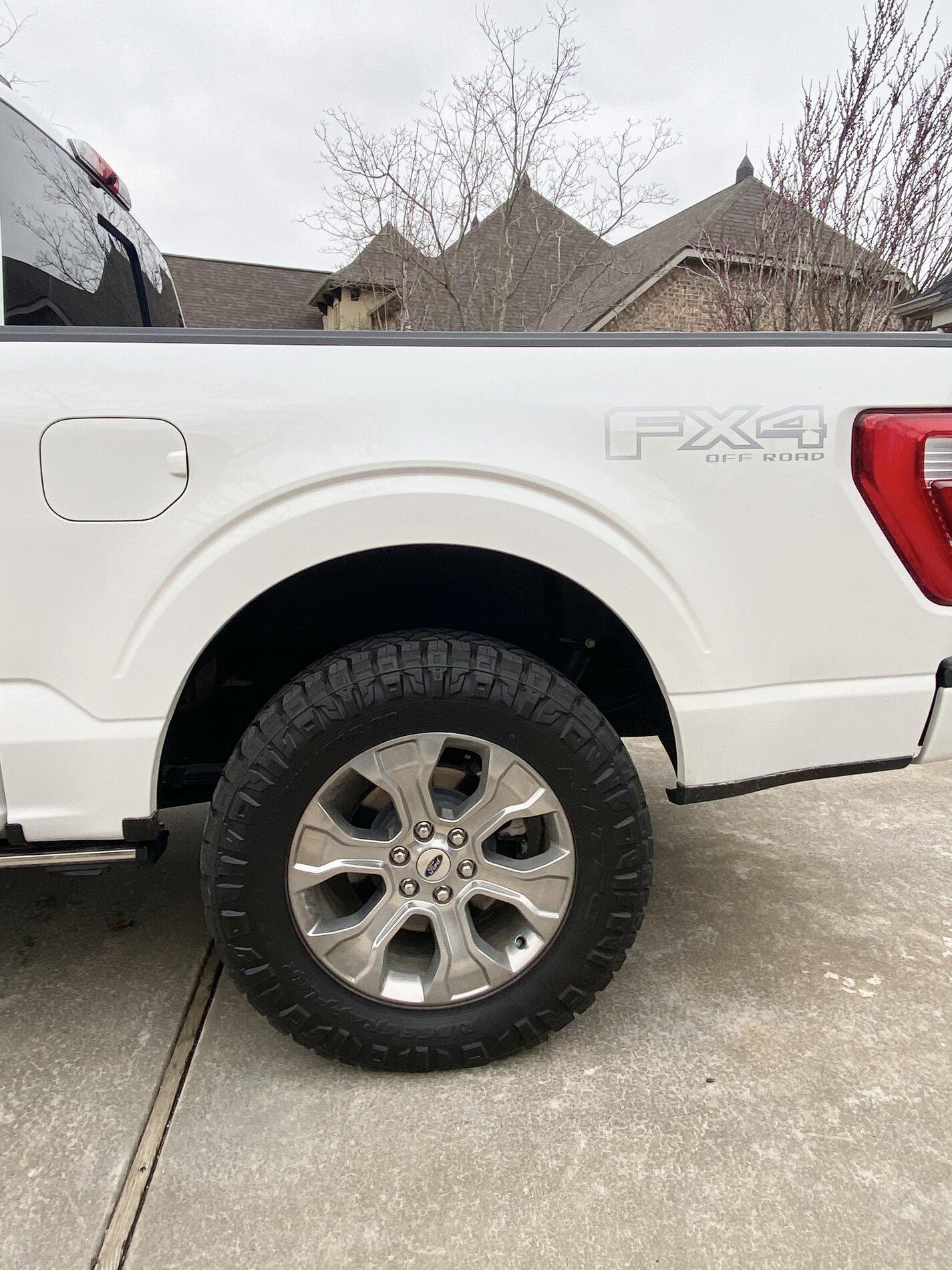 Ford F-150 Lightning Platinum wheels with larger more aggressive tires? 28FC1DC4-C7D1-4575-B3EC-FF568AEB6CB7