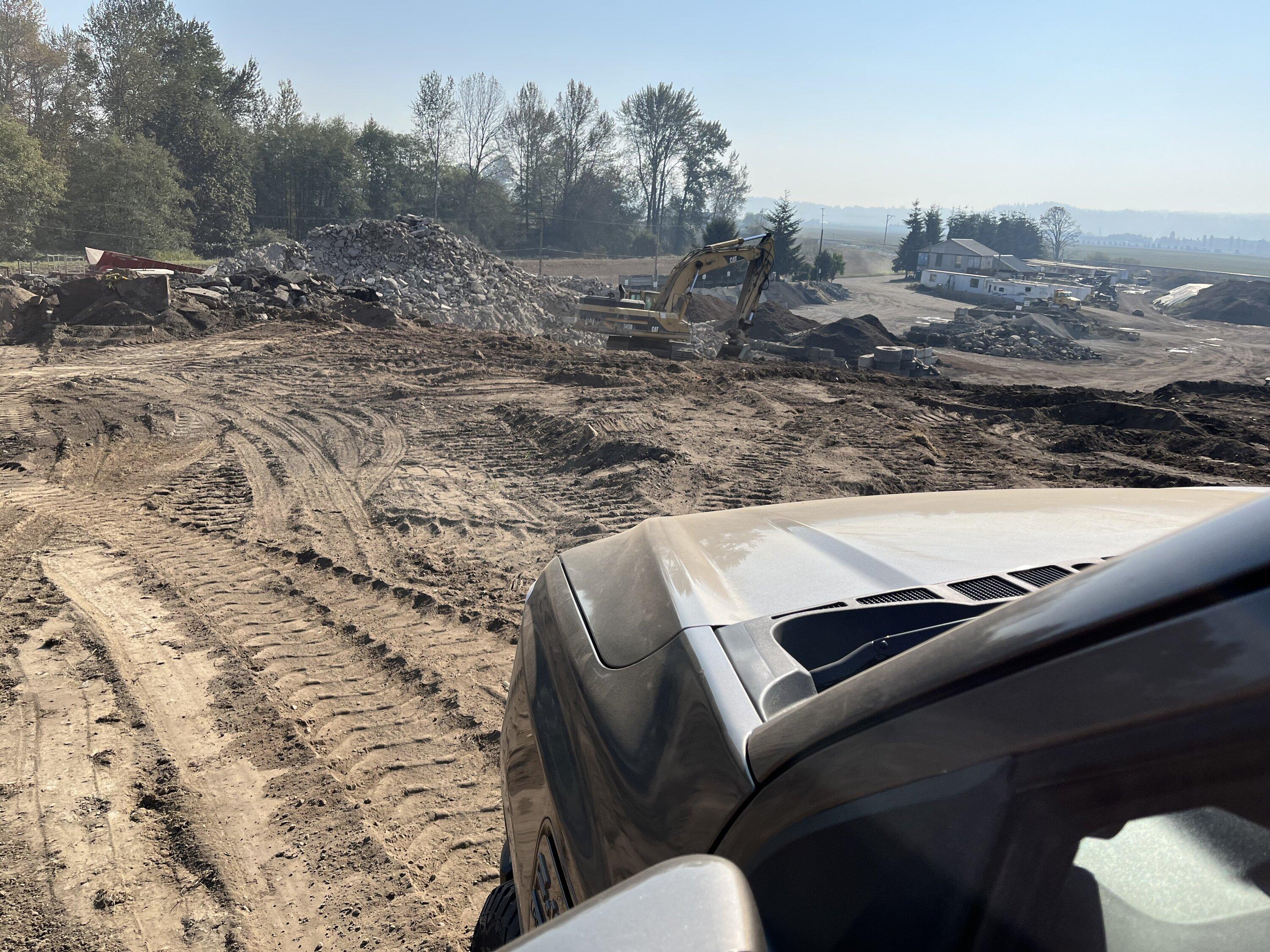 Ford F-150 Lightning Trip to the dirt recycling yard 4EC0E6CA-0BA6-4A1C-81A4-8048EBCB7F28