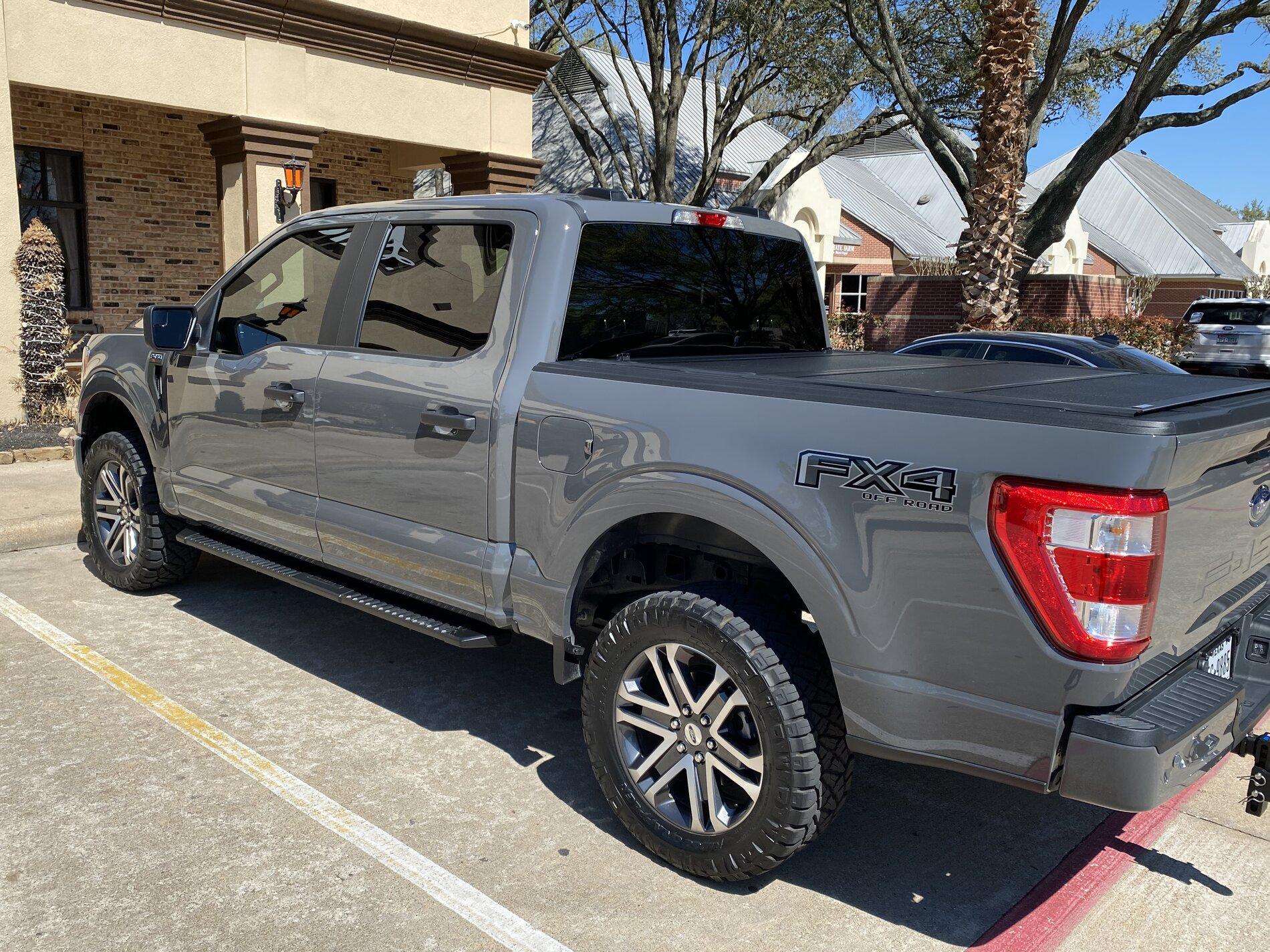 Ford F-150 Lightning Factory Wheels with Aftermarket Tire Thread 4FA29626-EA03-4523-9F57-FB54E2F5780D