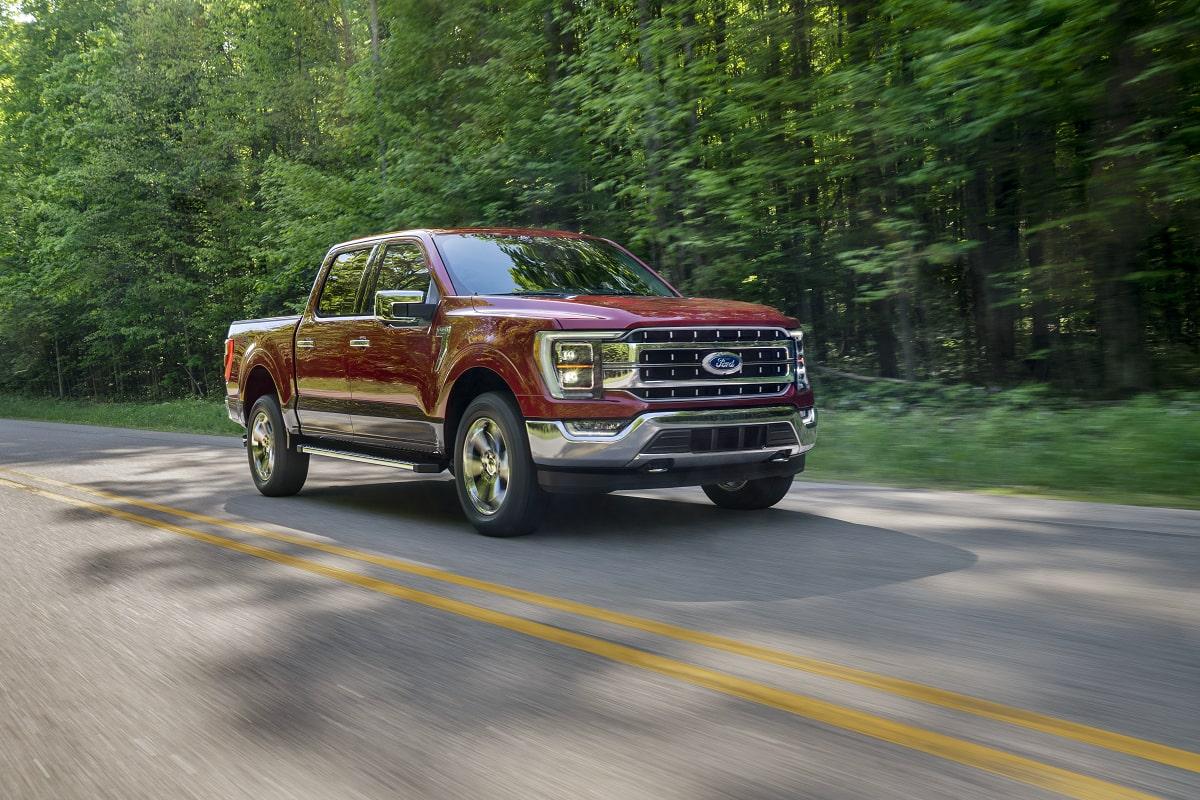 Ford F-150 Lightning Ford Performance Releases Sport Exhausts for Gen14. F-150s 4x4-AT-Argentina-Exterior-001-Front-Three-Quarters