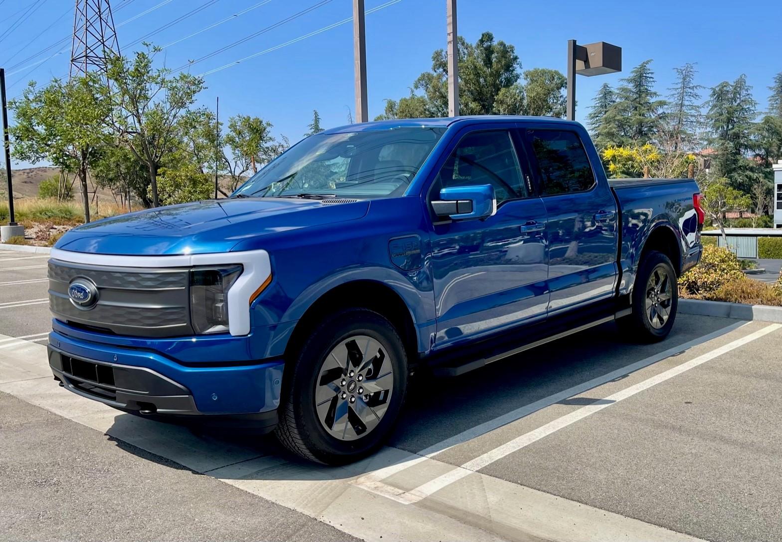 Ford F-150 Lightning Atlas Blue Lariat w/ Extended Range Southern California 100K OBO 5