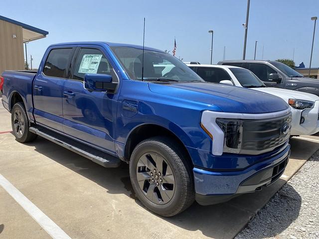 Ford F-150 Lightning ✅ 5/16 Lightning Build Week Group 52155217884_445c9f149b_z