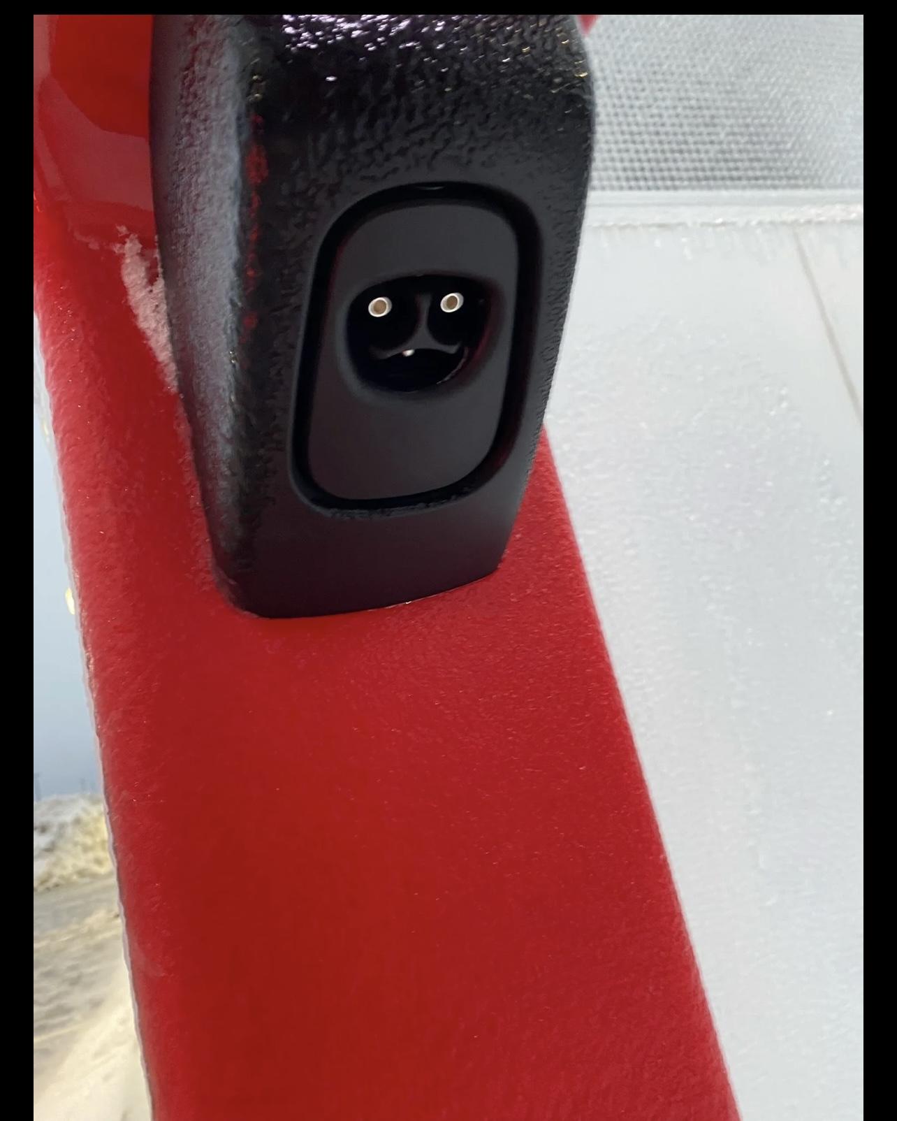 Ford F-150 Lightning First Tesla Supercharger with ‘Magic Dock’ CCS Adapter for non-Tesla electric cars spotted in the US. Charges up a Rivian 7B98886C-93F0-4348-A196-9112354825B8