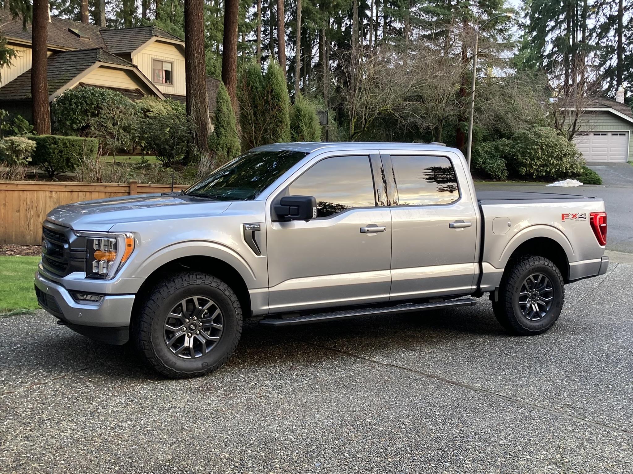 Ford F-150 Lightning Tremor wheels and tires on non Tremor truck. 7E13C663-C297-4F64-B01A-7E57C196C949