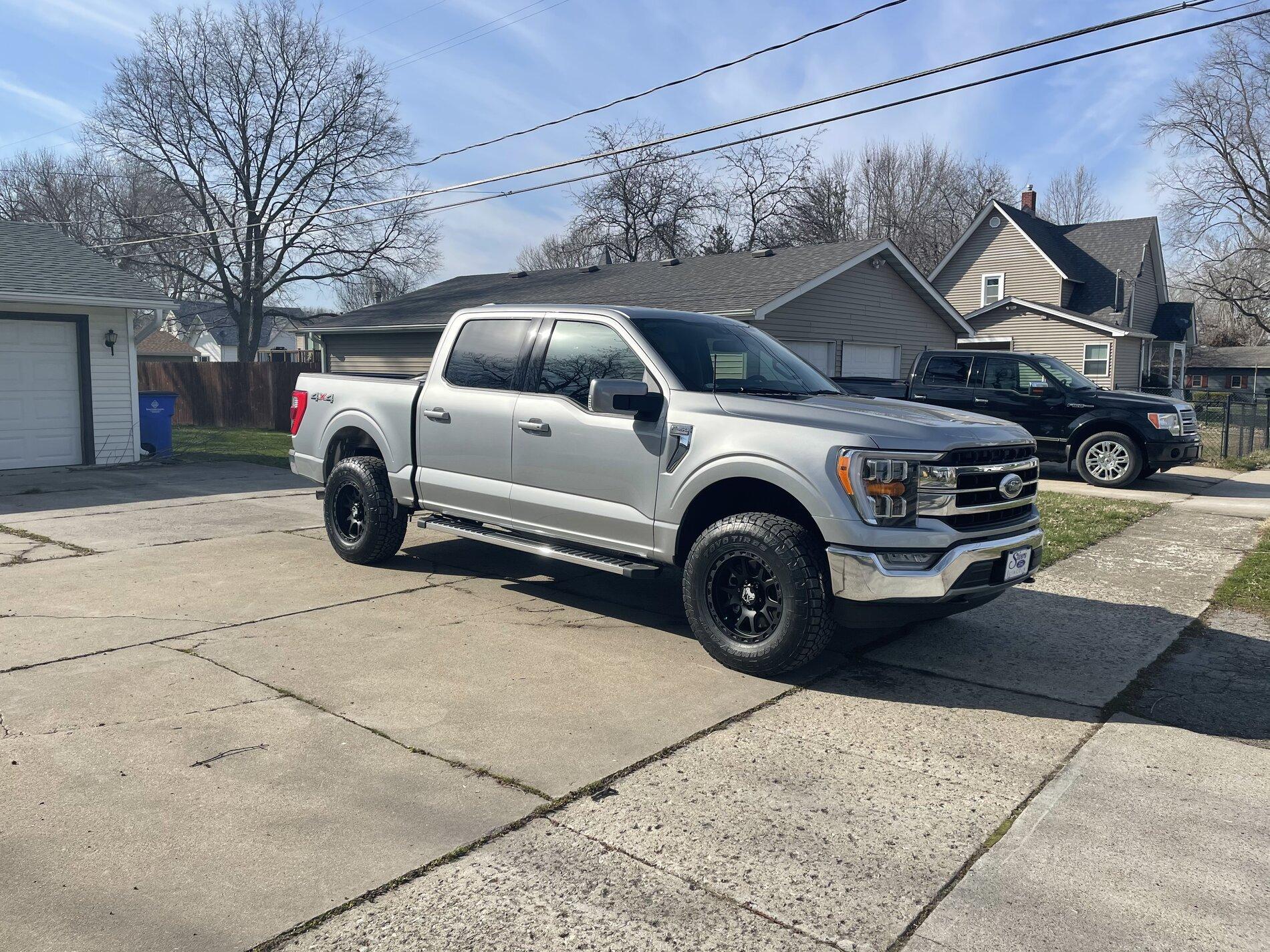 Ford F-150 Lightning Aftermarket Wheels / Tires Thread 83C600CC-5929-46D2-A6A2-49E0F4ED63C9